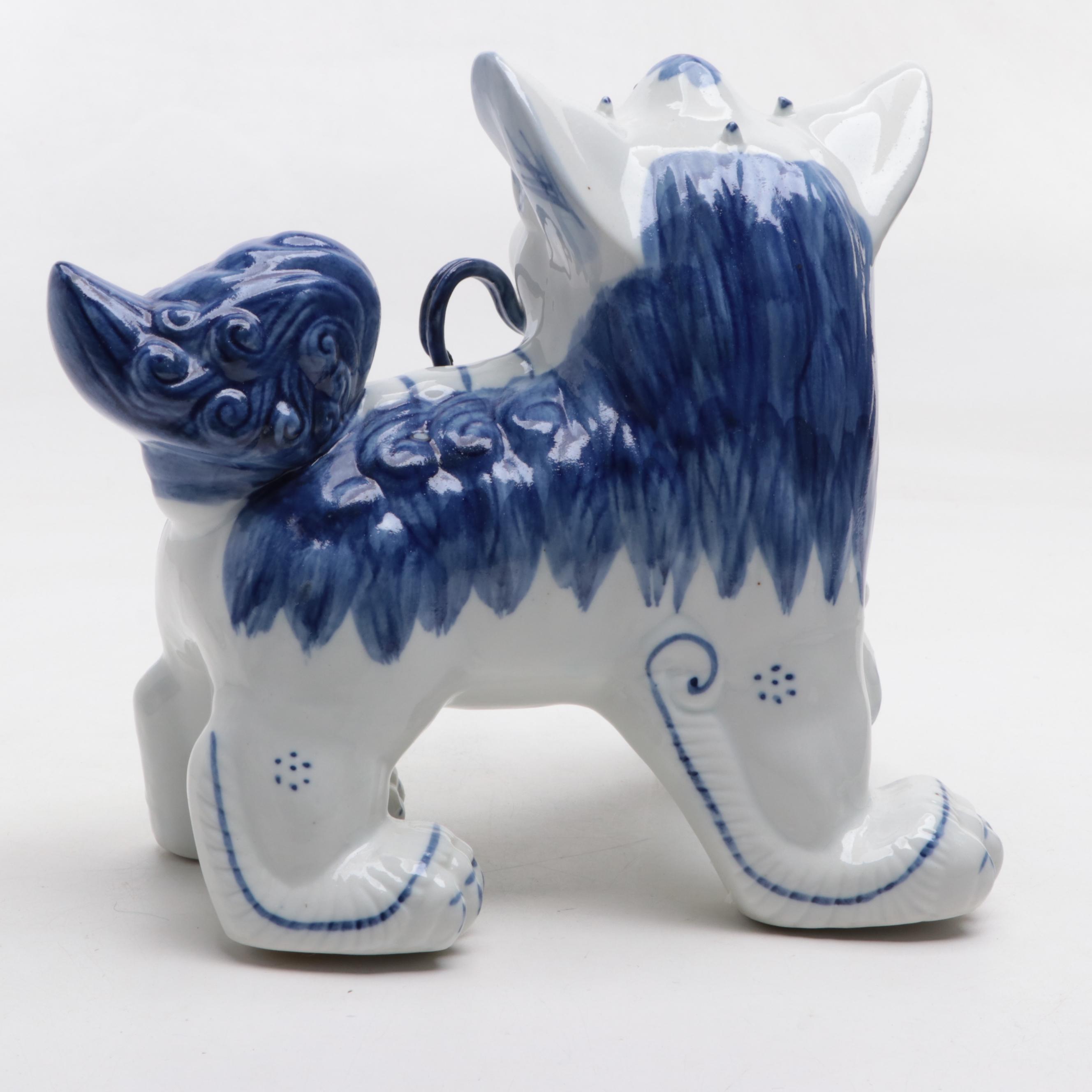 Chinese Double Happiness Ginger Jar with Guardian Lion Figure