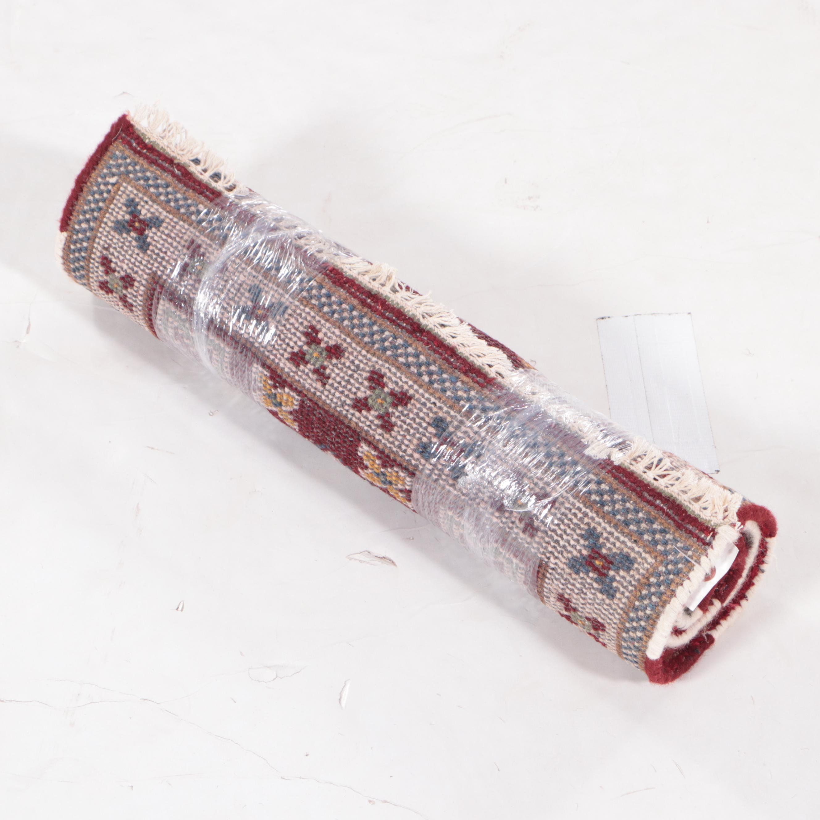 2' x 4'4 Hand-Knotted Indo-Persian Serapi Accent Rug