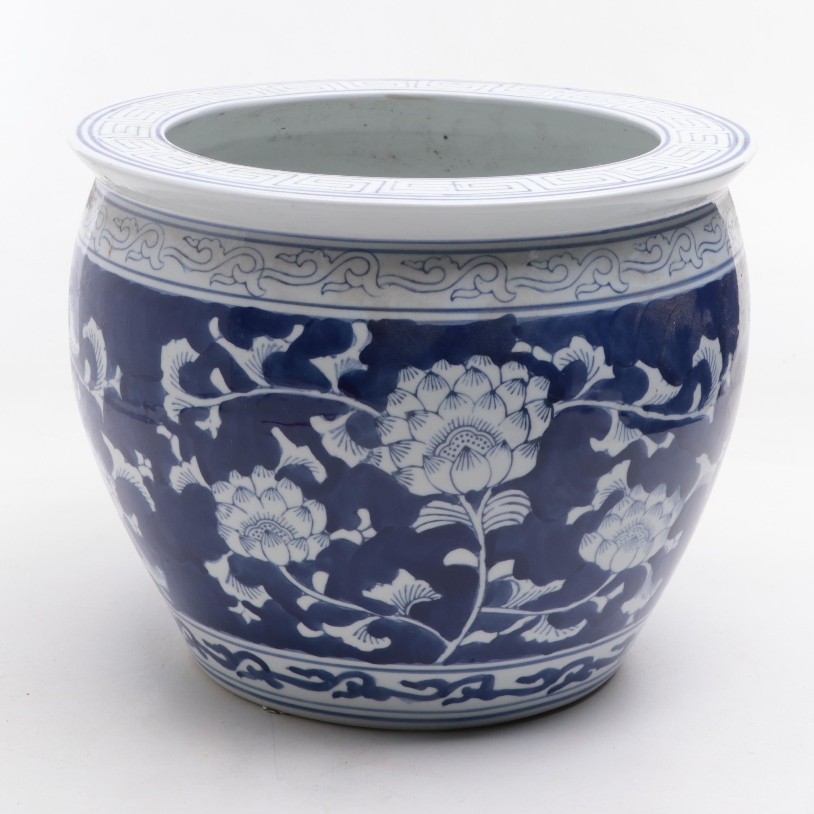 Chinese Blue and White Porcelain Jardinière