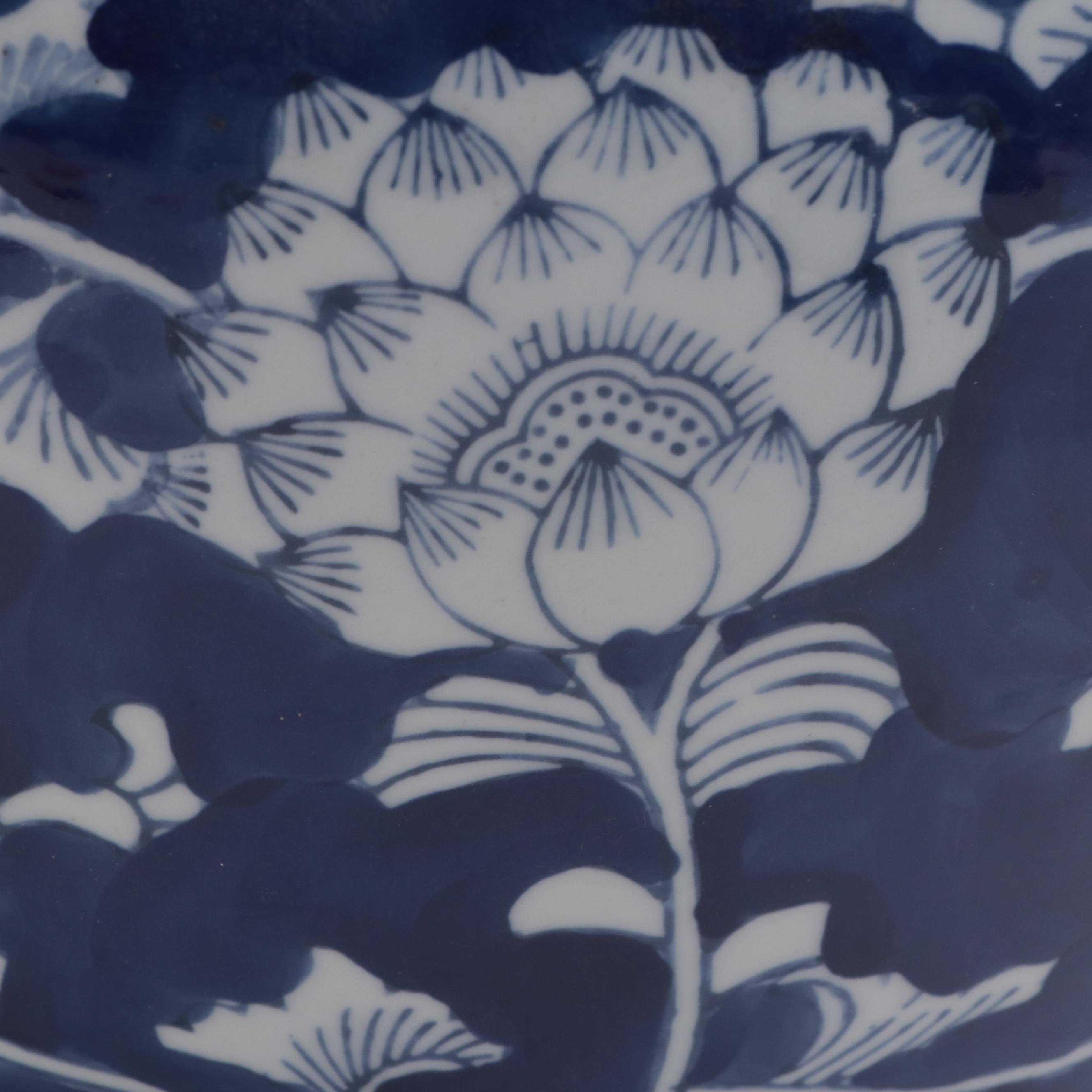 Chinese Blue and White Porcelain Jardinière