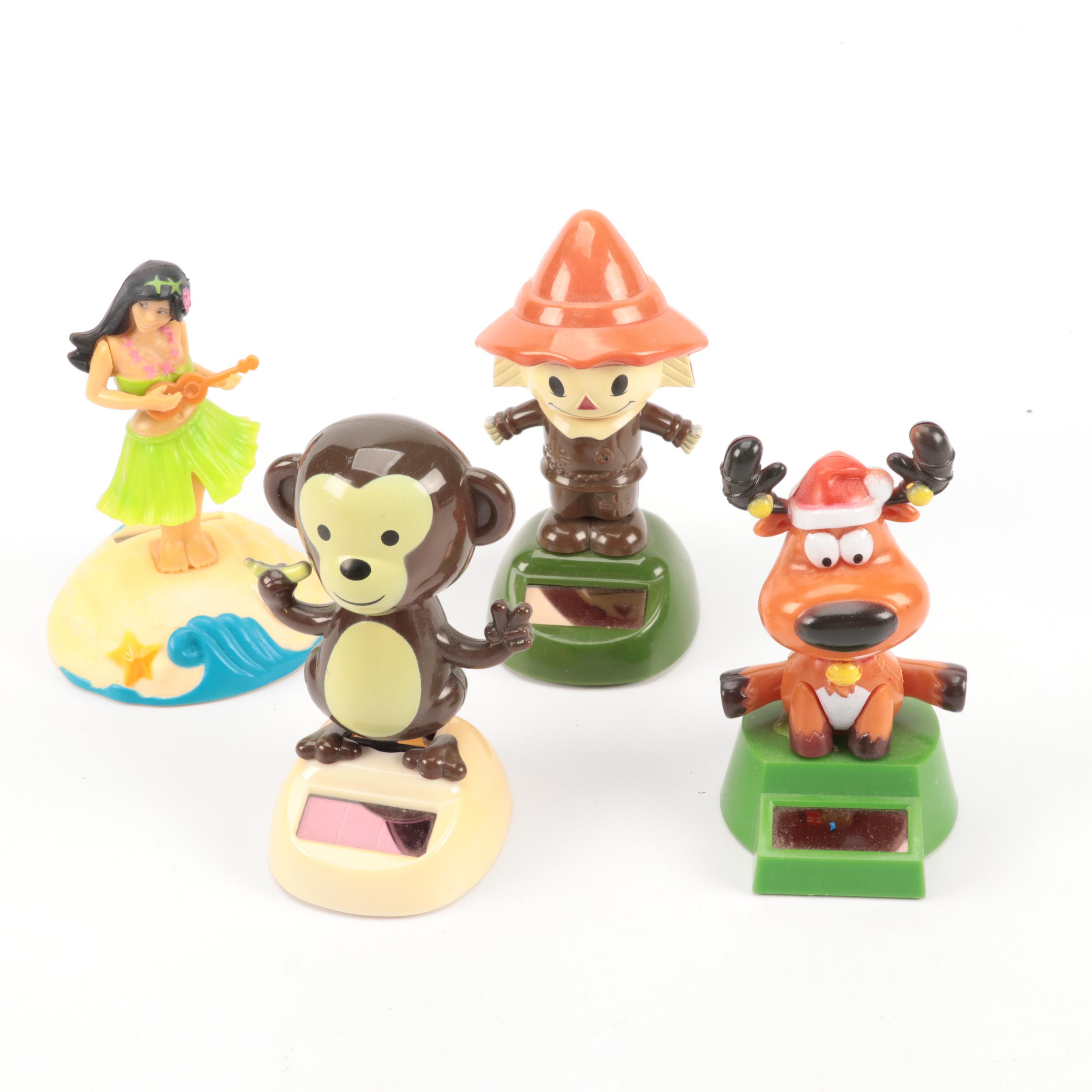 Holly Glass Party Lites Light Bulbs with Solar Power Dancing Figures