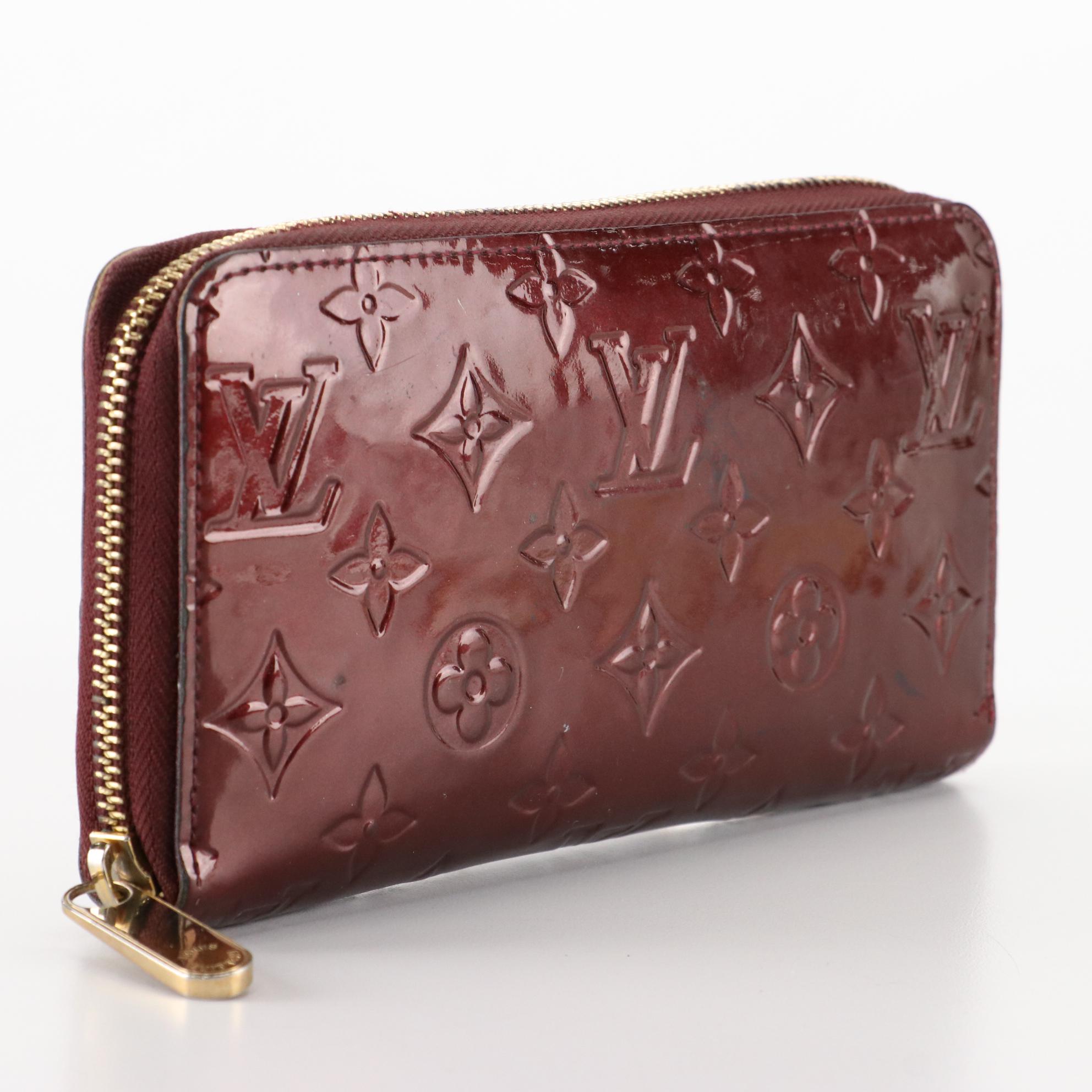 Louis Vuitton Zippy Wallet in Rouge Fauviste Monogram Vernis