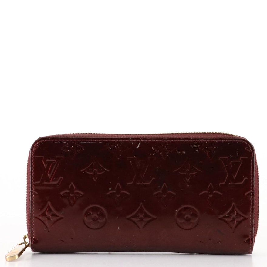Louis Vuitton Zippy Wallet in Rouge Fauviste Monogram Vernis