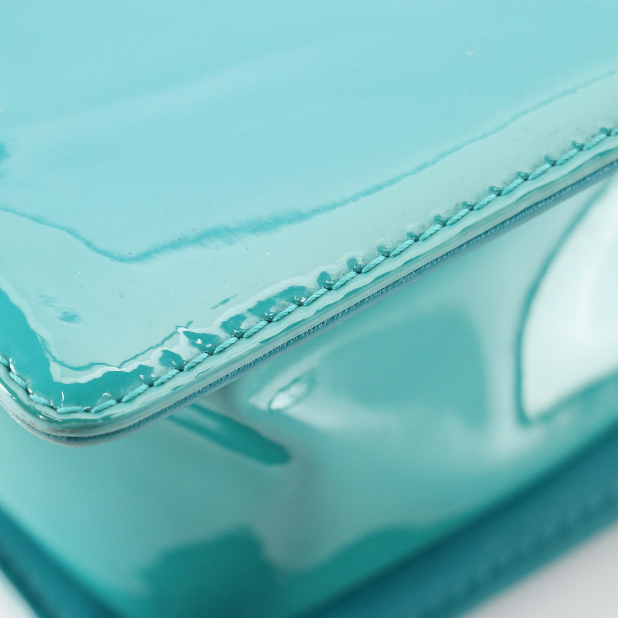 Chanel Boy Bag Medium in Patent Leather with Gourmette Chain