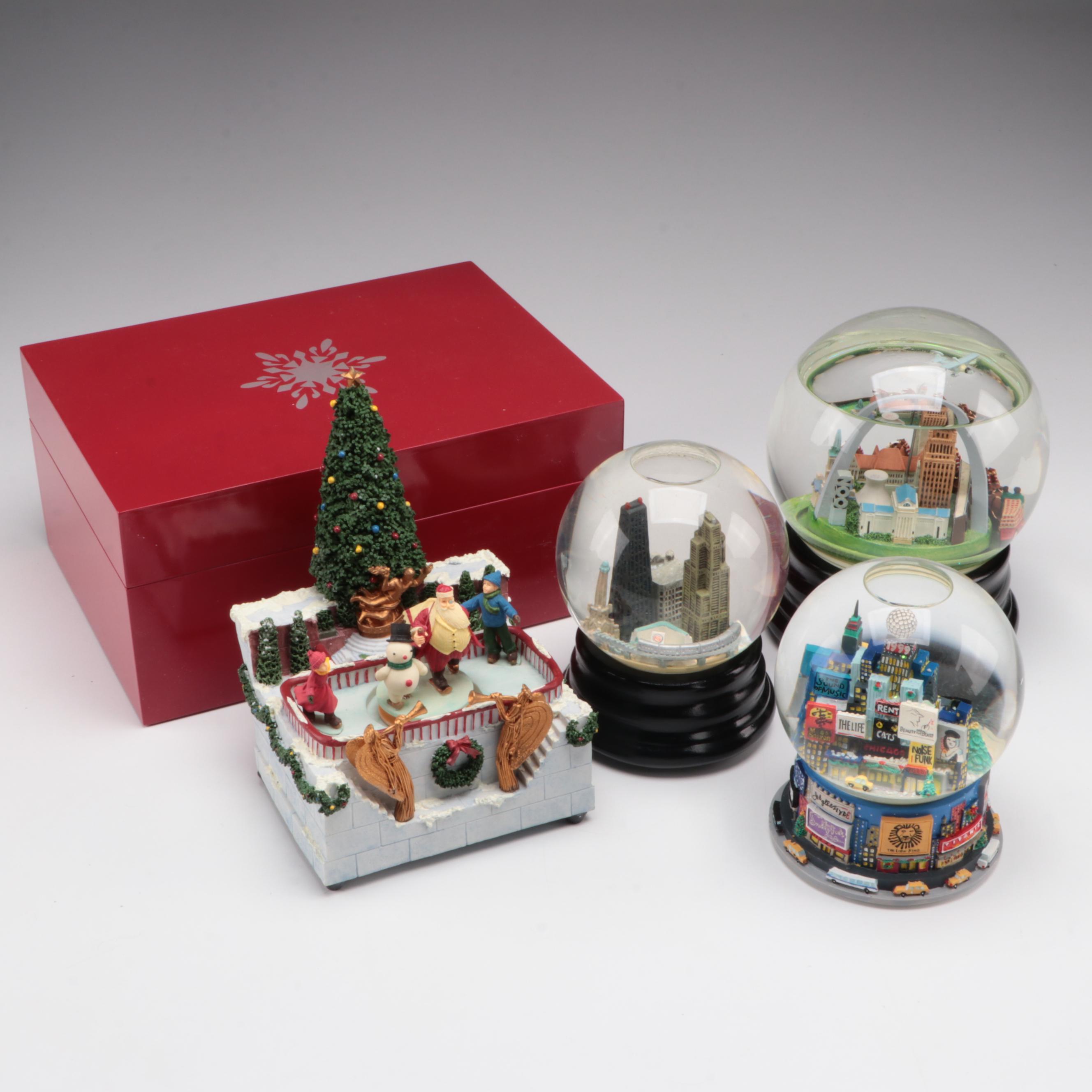 Musical Snow Globes Including St Louis With Christmas Music Box