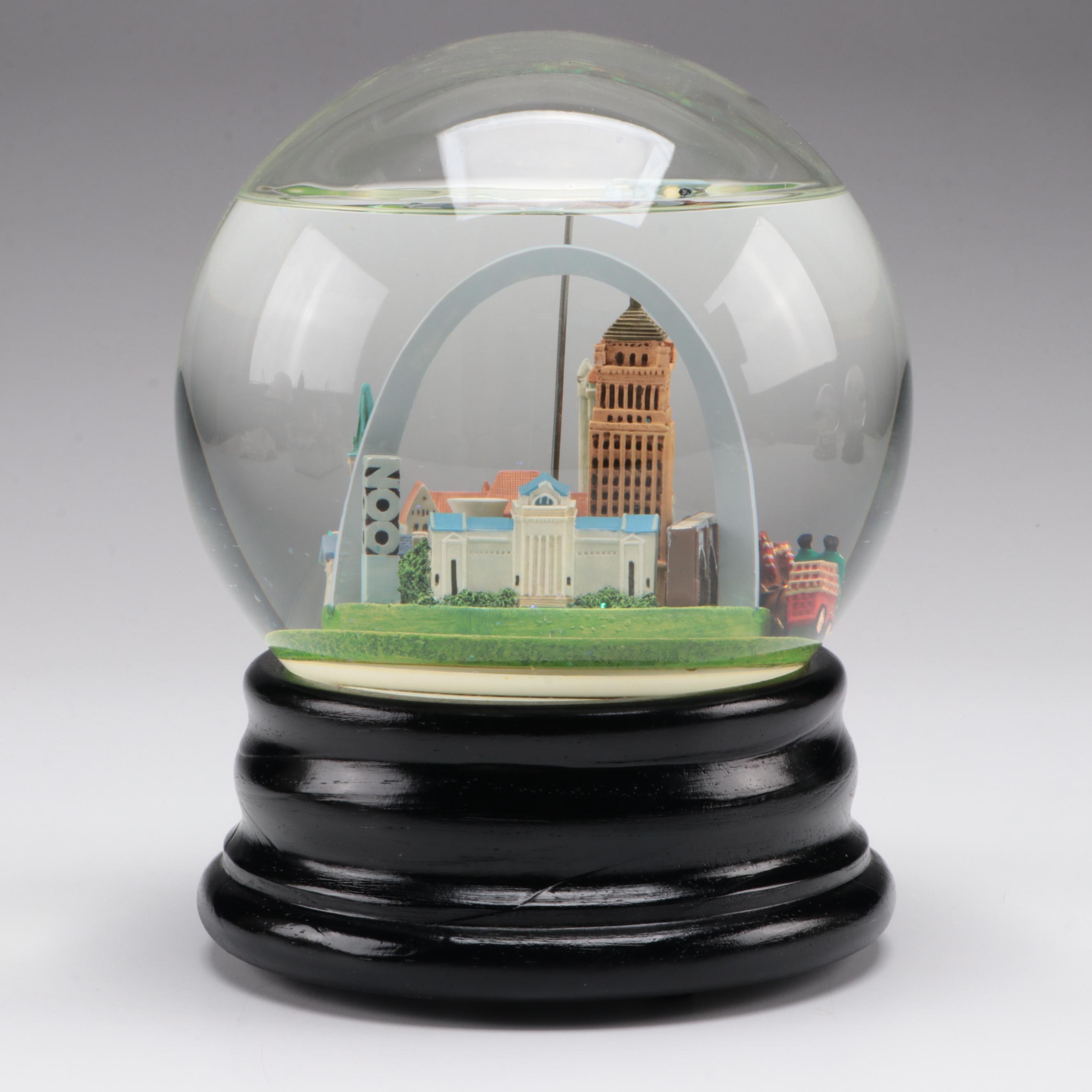 Musical Snow Globes Including St Louis With Christmas Music Box