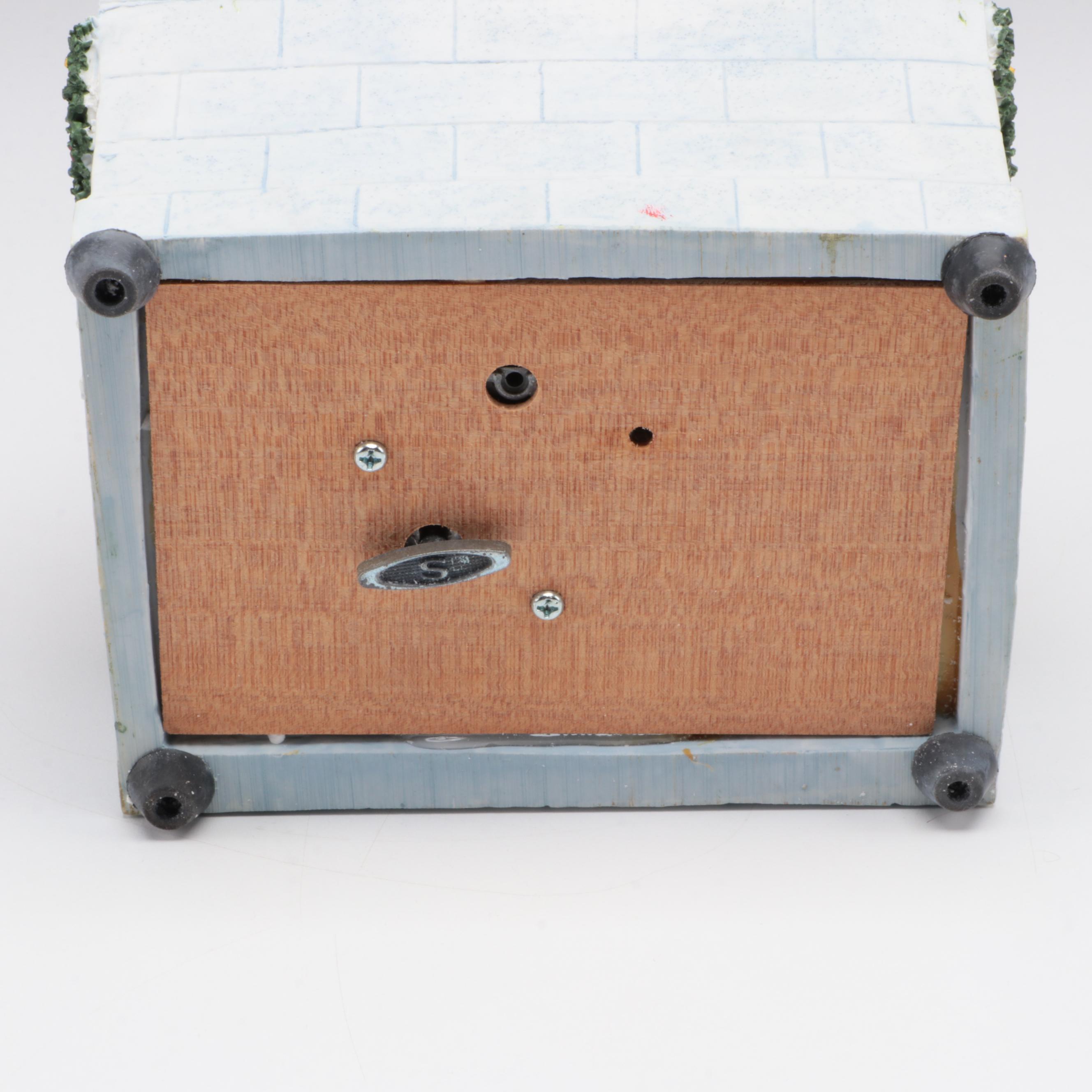 Musical Snow Globes Including St Louis With Christmas Music Box