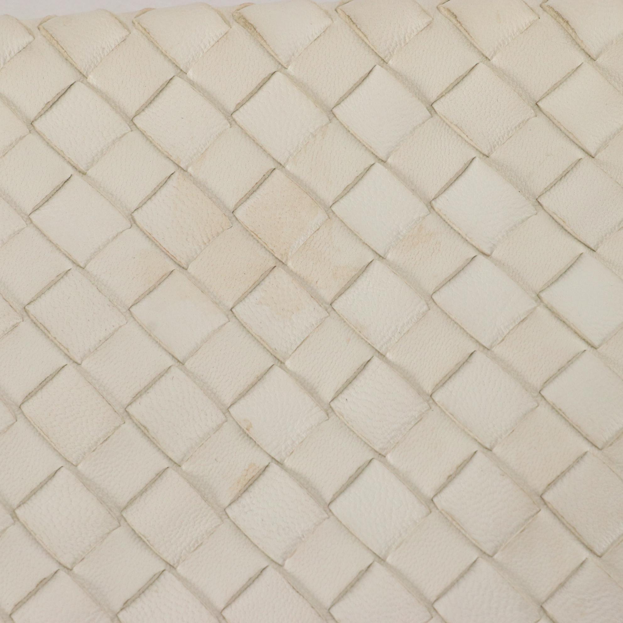 Bottega Veneta Intrecciato Crossbody Bag in Leather