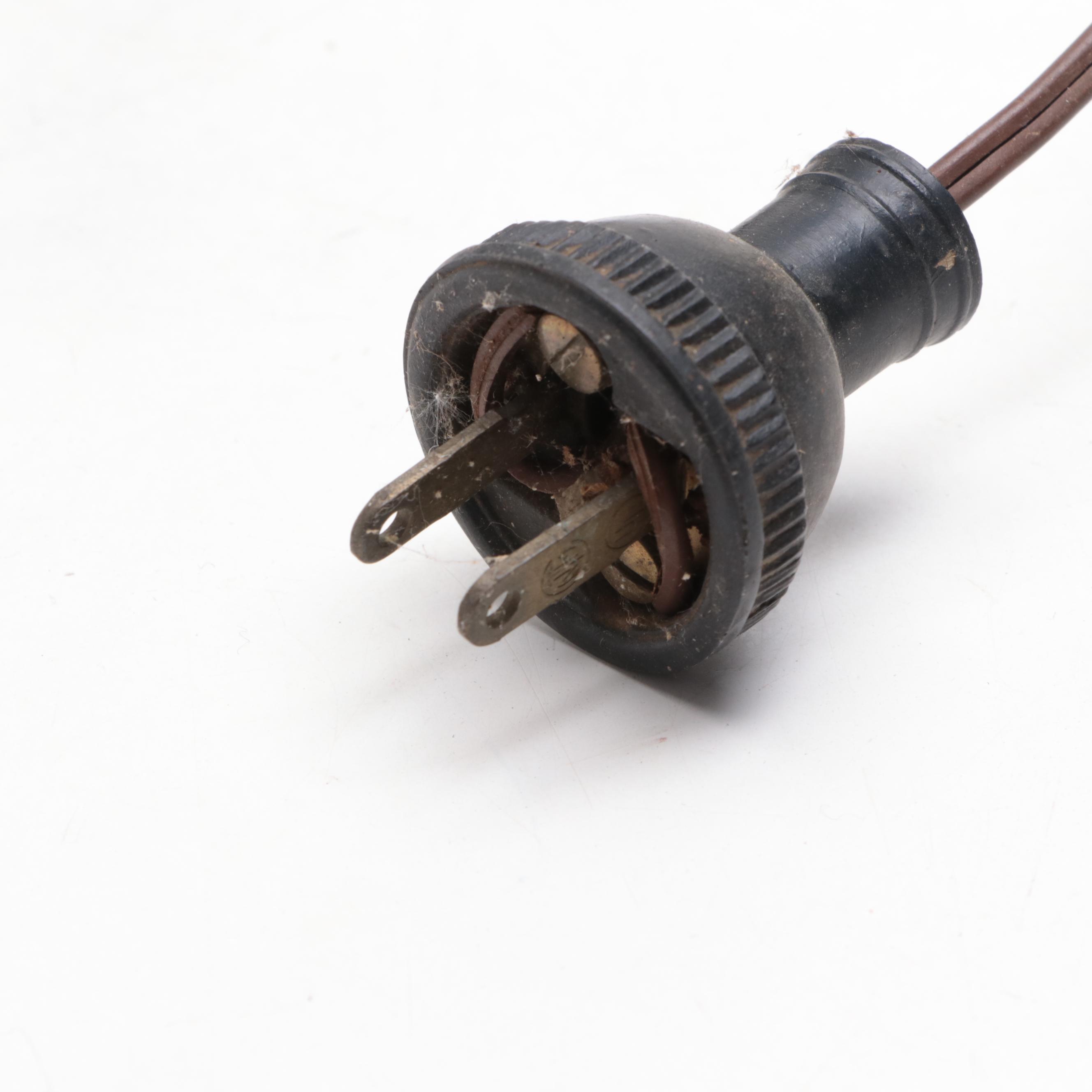 Asian Inspired Chalkware Figural Table Lamp