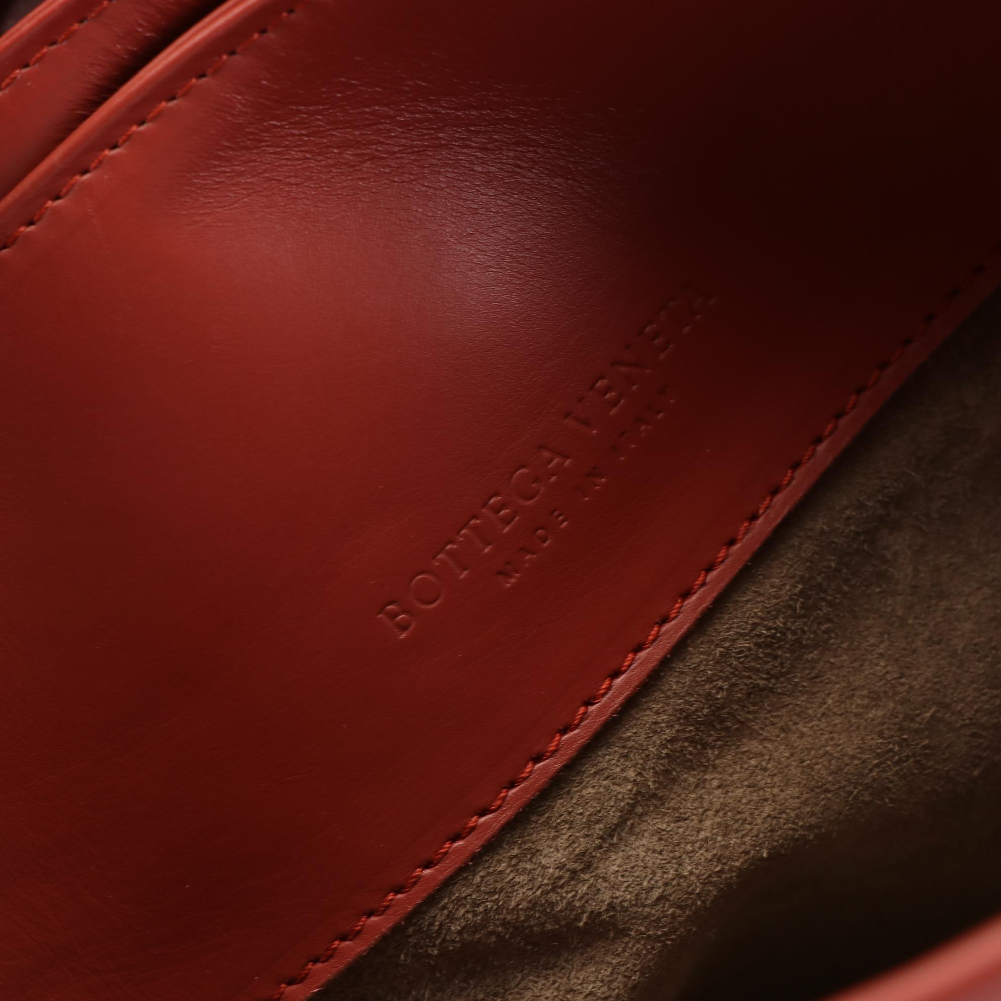 Bottega Veneta Medium Roma Handbag in Intrecciato Nappa Leather