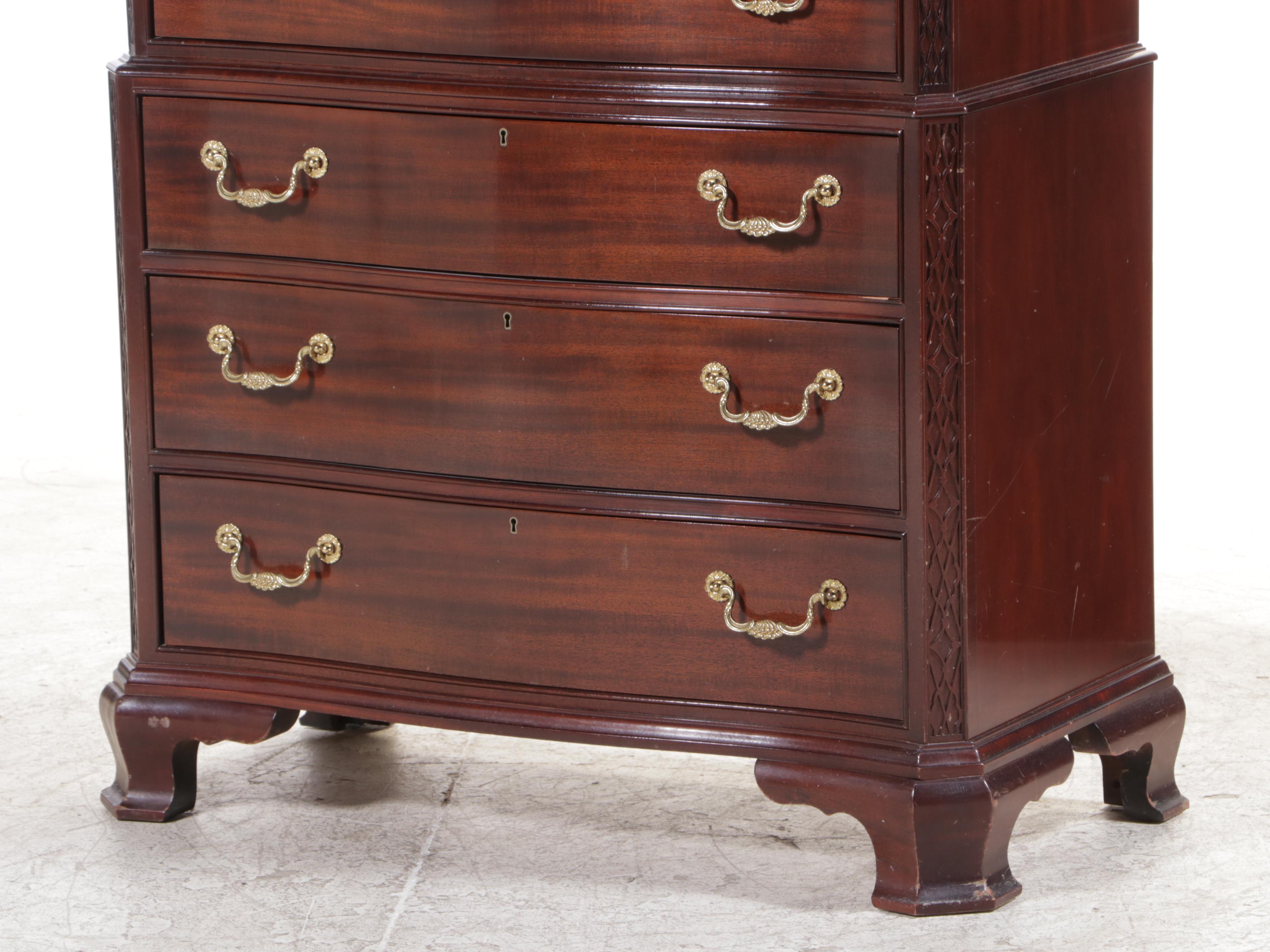 Councill Chippendale Style Mahogany Eleven-Drawer Serpentine Chest-on-Chest