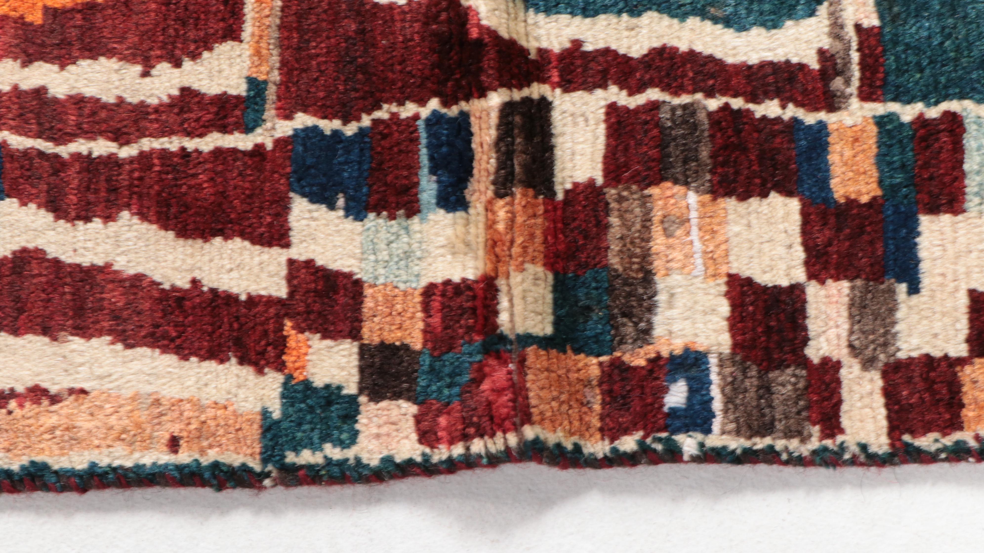 5'3 x 6'9 Hand-Knotted Persian Bakhtiari Area Rug