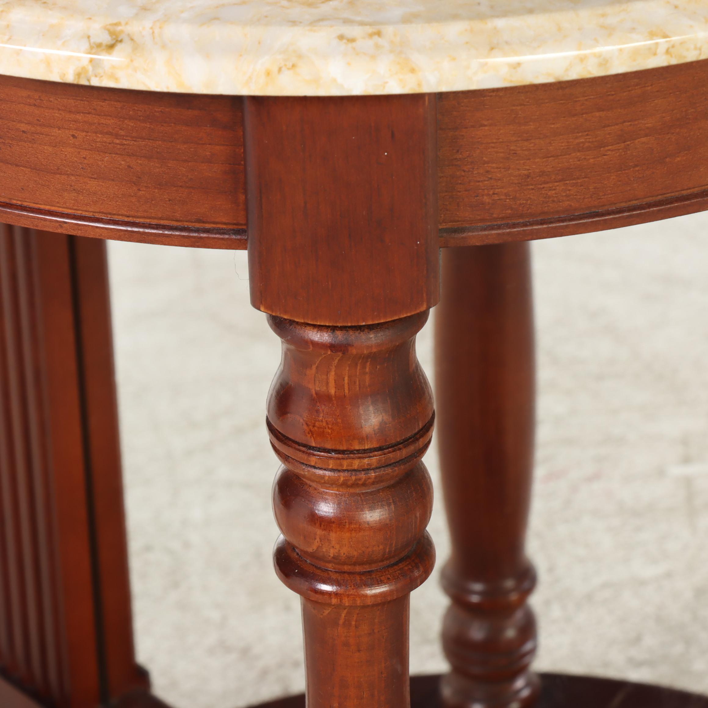 Pulaski Furniture Colonial Style Cherrywood-Stained and Faux-Marble Hall Stand