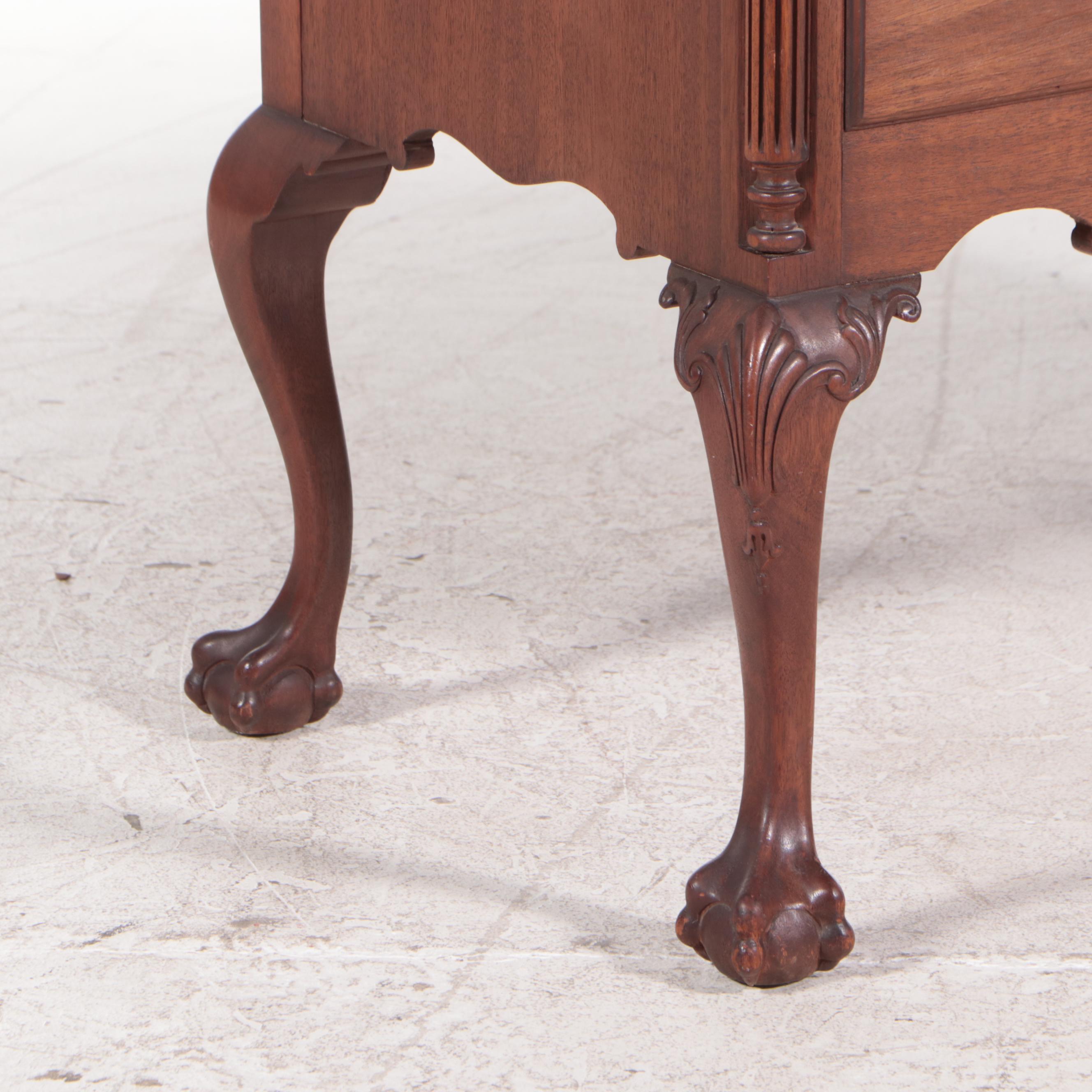 Caswell-Runyan Co. Chippendale Style Mahogany and Cedar Lift-Lid Chest