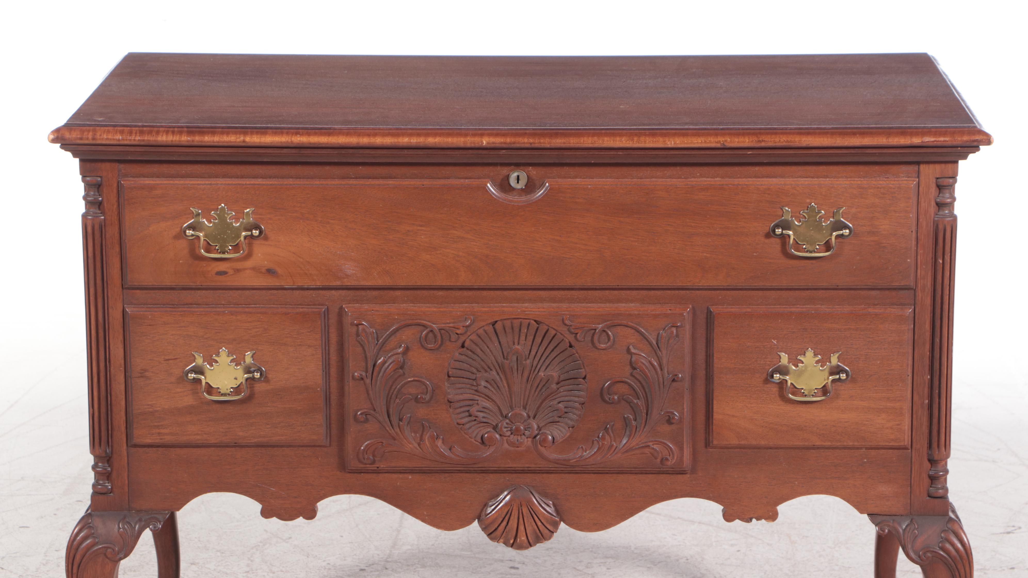 Caswell-Runyan Co. Chippendale Style Mahogany and Cedar Lift-Lid Chest