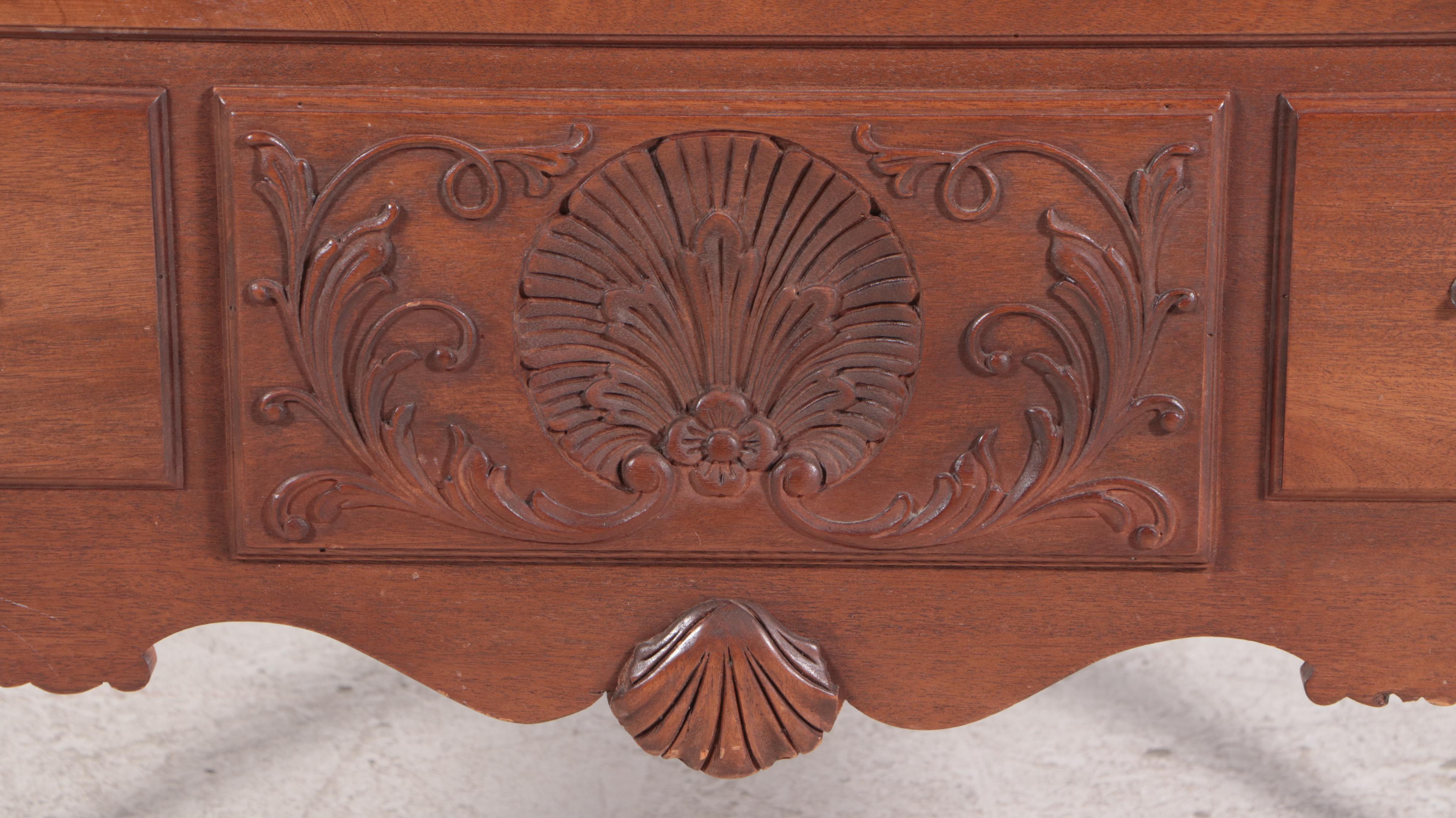 Caswell-Runyan Co. Chippendale Style Mahogany and Cedar Lift-Lid Chest