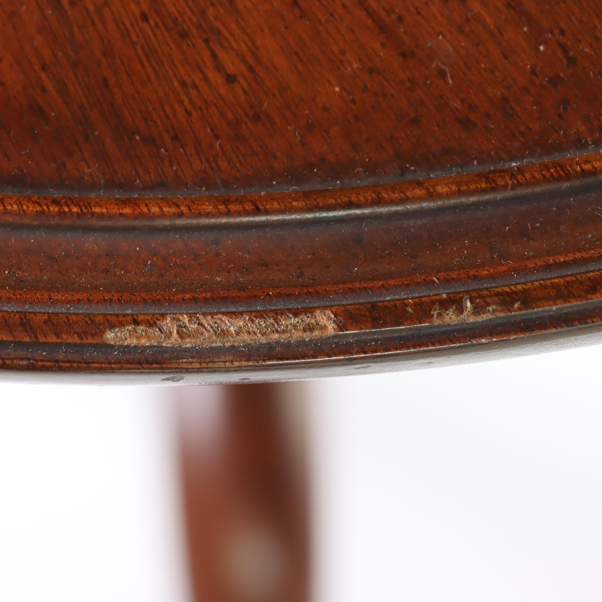 Kittinger "Williamsburg Adaptation" Queen Anne Style Mahogany Tea Table