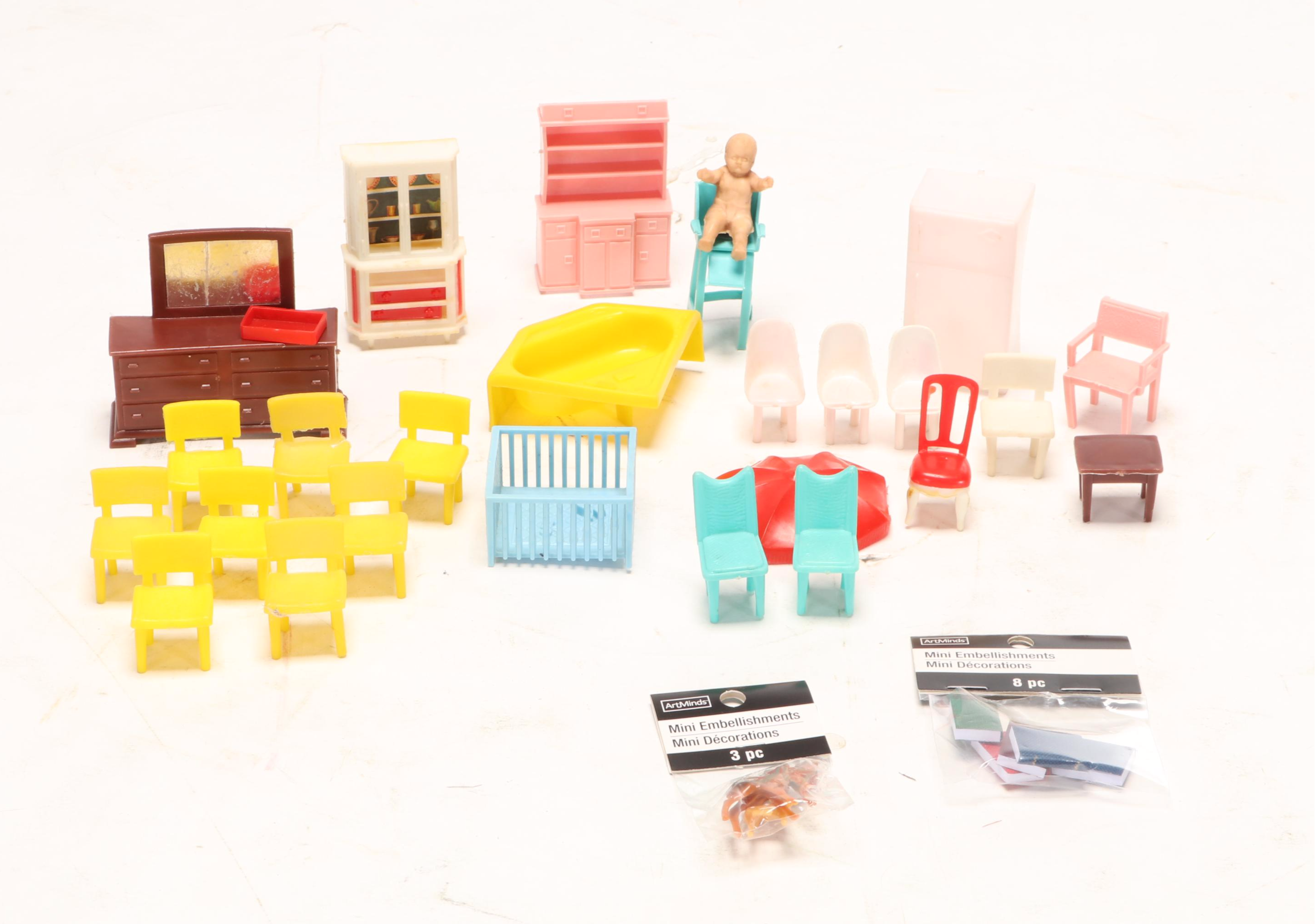 Marx Tin Litho Doll's Ranch House & Accessories, Army Barracks with Toy Soldiers