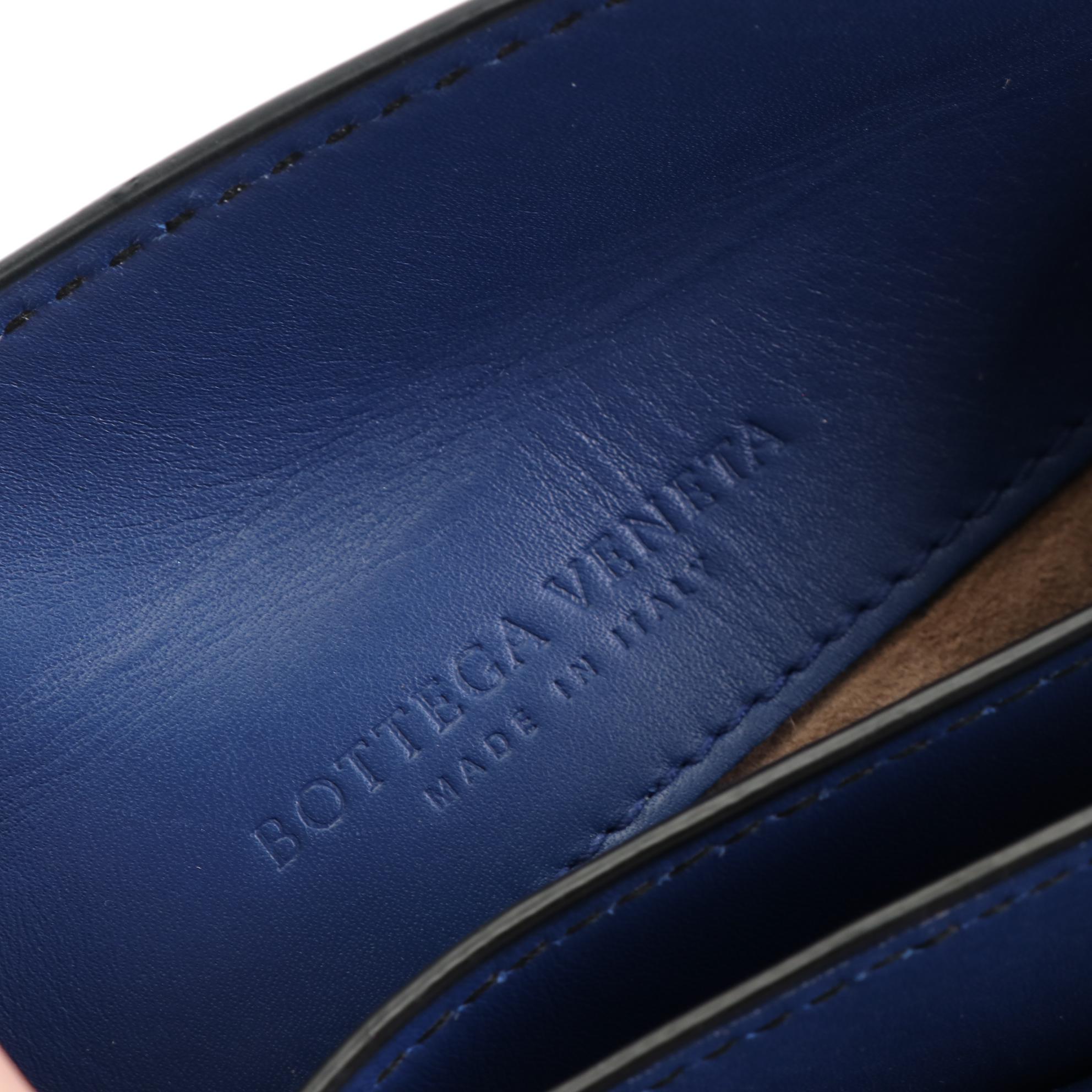 Bottega Veneta Mini Piazza Top Handle Bag in Leather with Intrecciato Detail