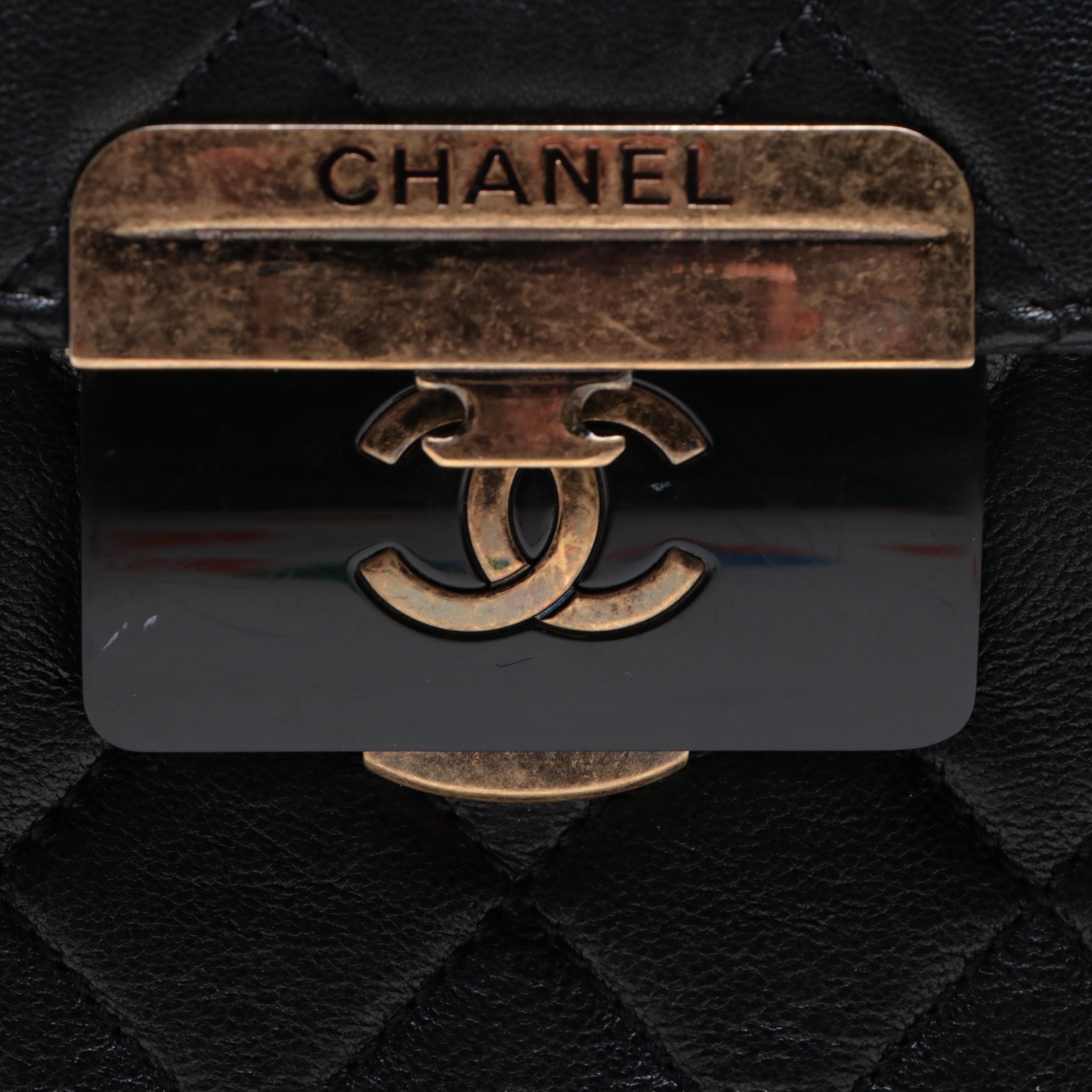 Chanel Beauty Lock Flap Tote Bag Medium in Quilted Leather