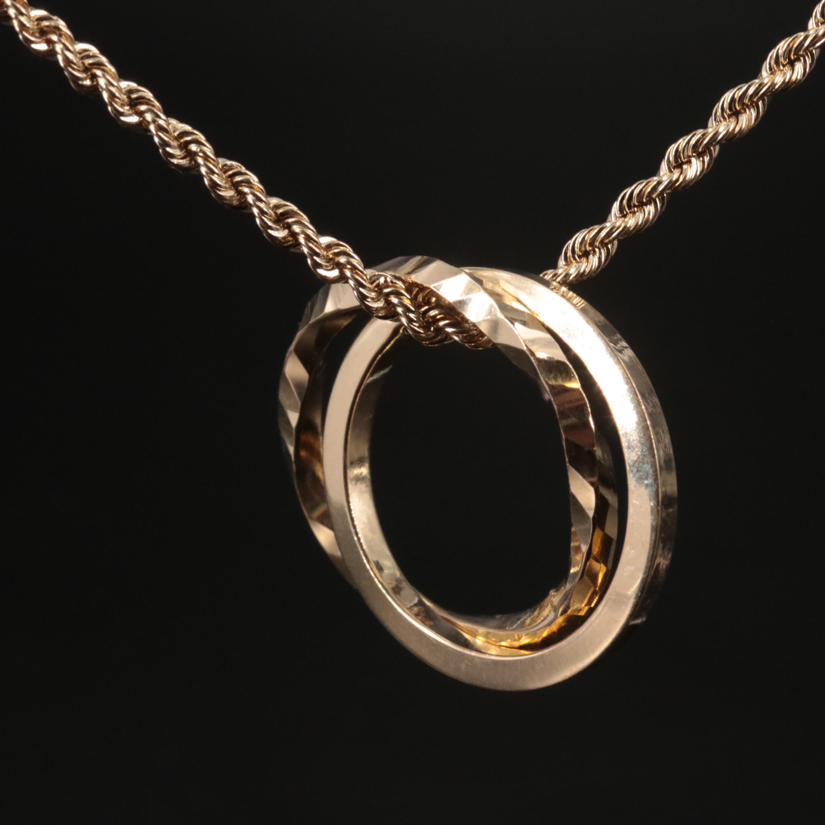 10K Round Twisted Pendant Necklace