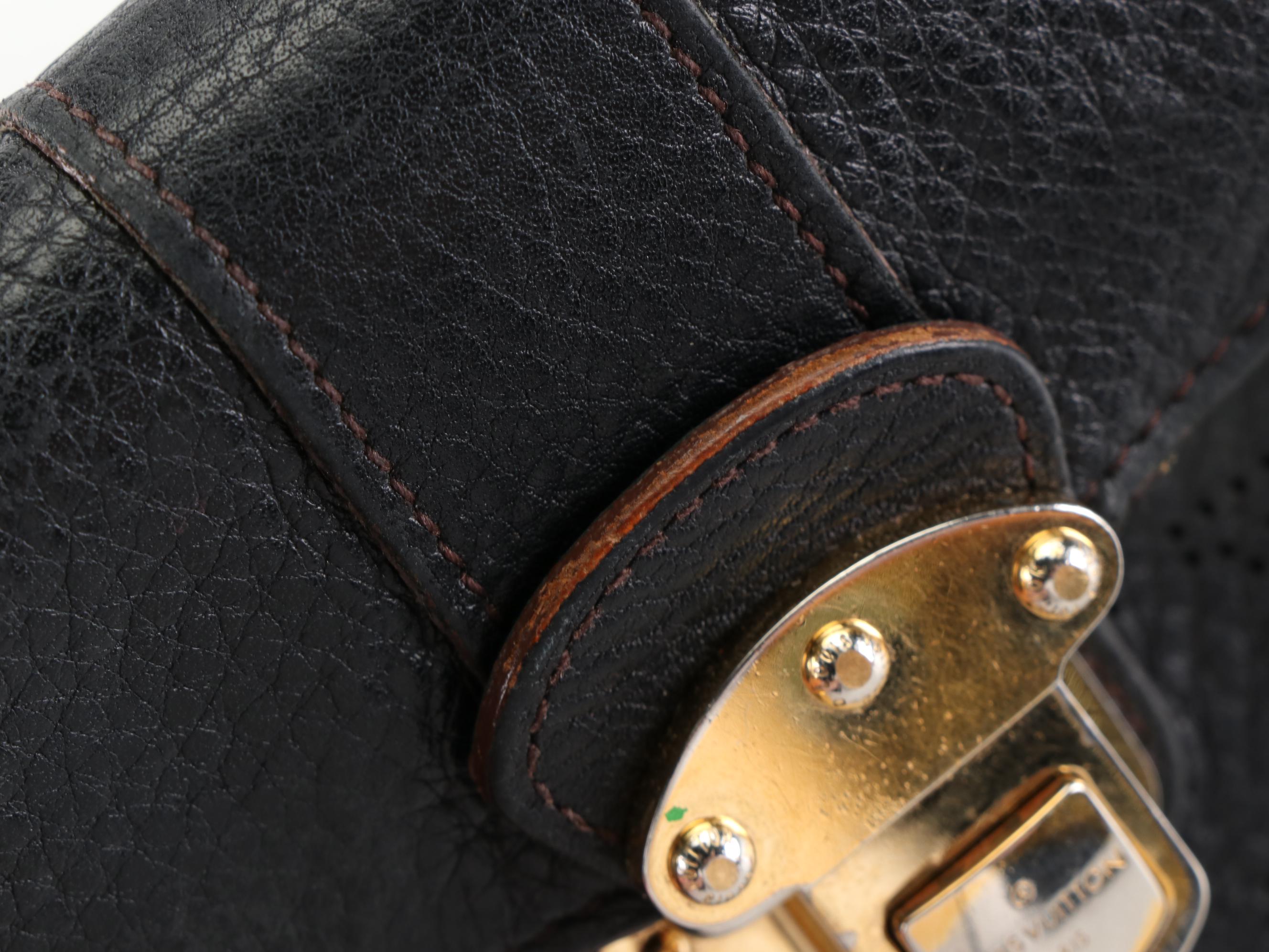 Louis Vuitton Iris Wallet in Mahina Leather