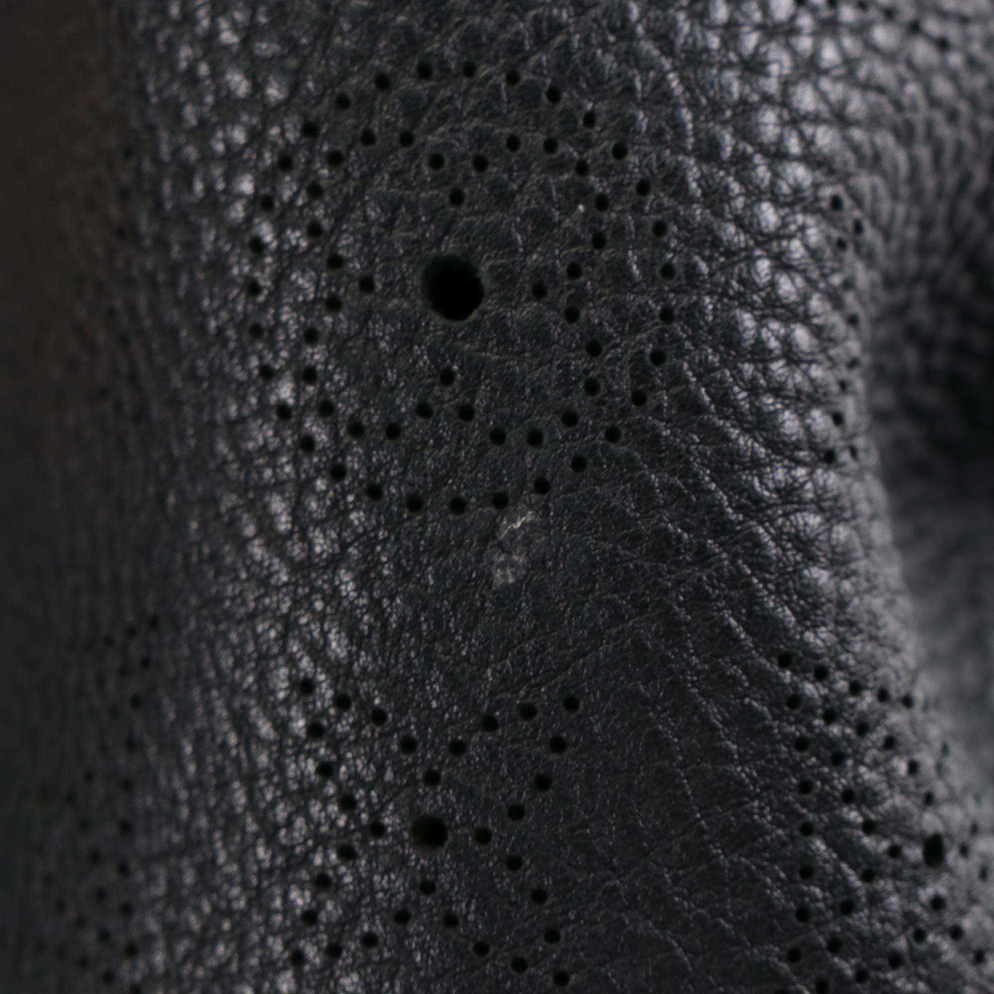 Louis Vuitton L Hobo Tote in Mahina Leather