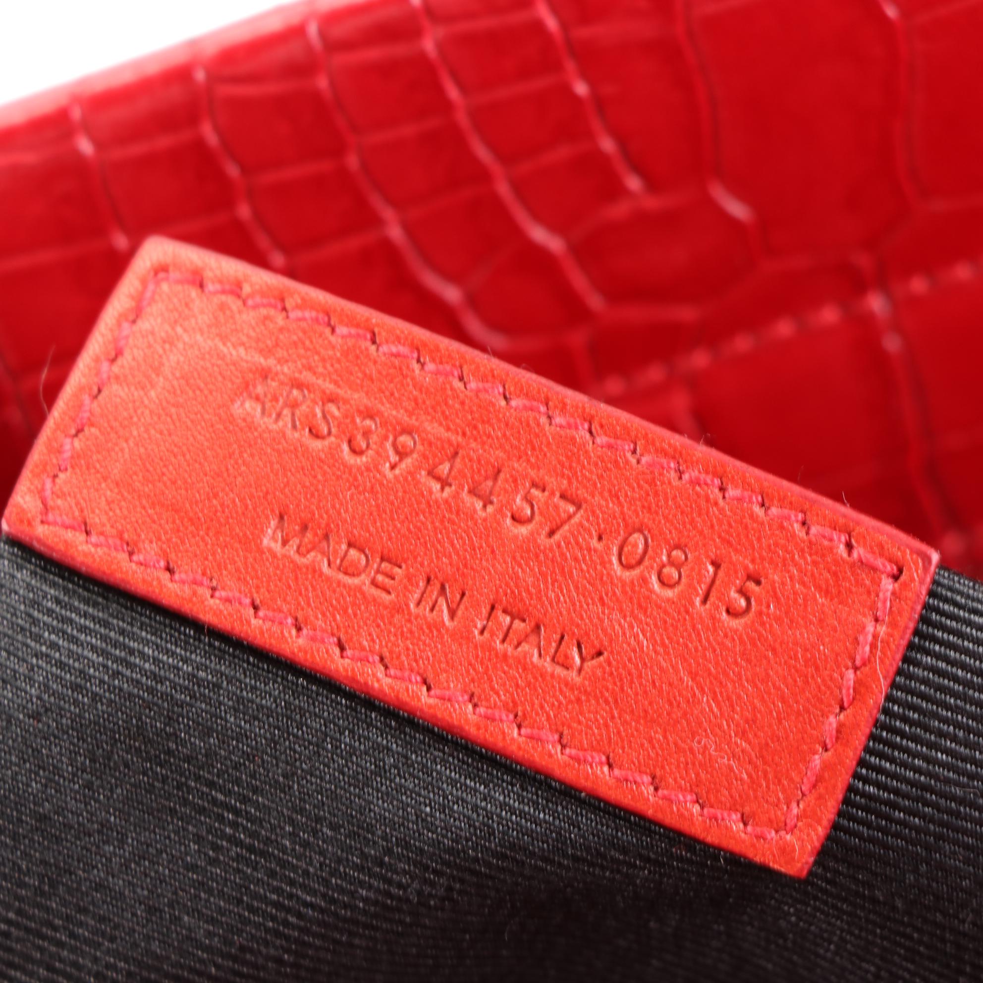 Saint Laurent Cabas Bag Medium in Crocodile Embossed Leather