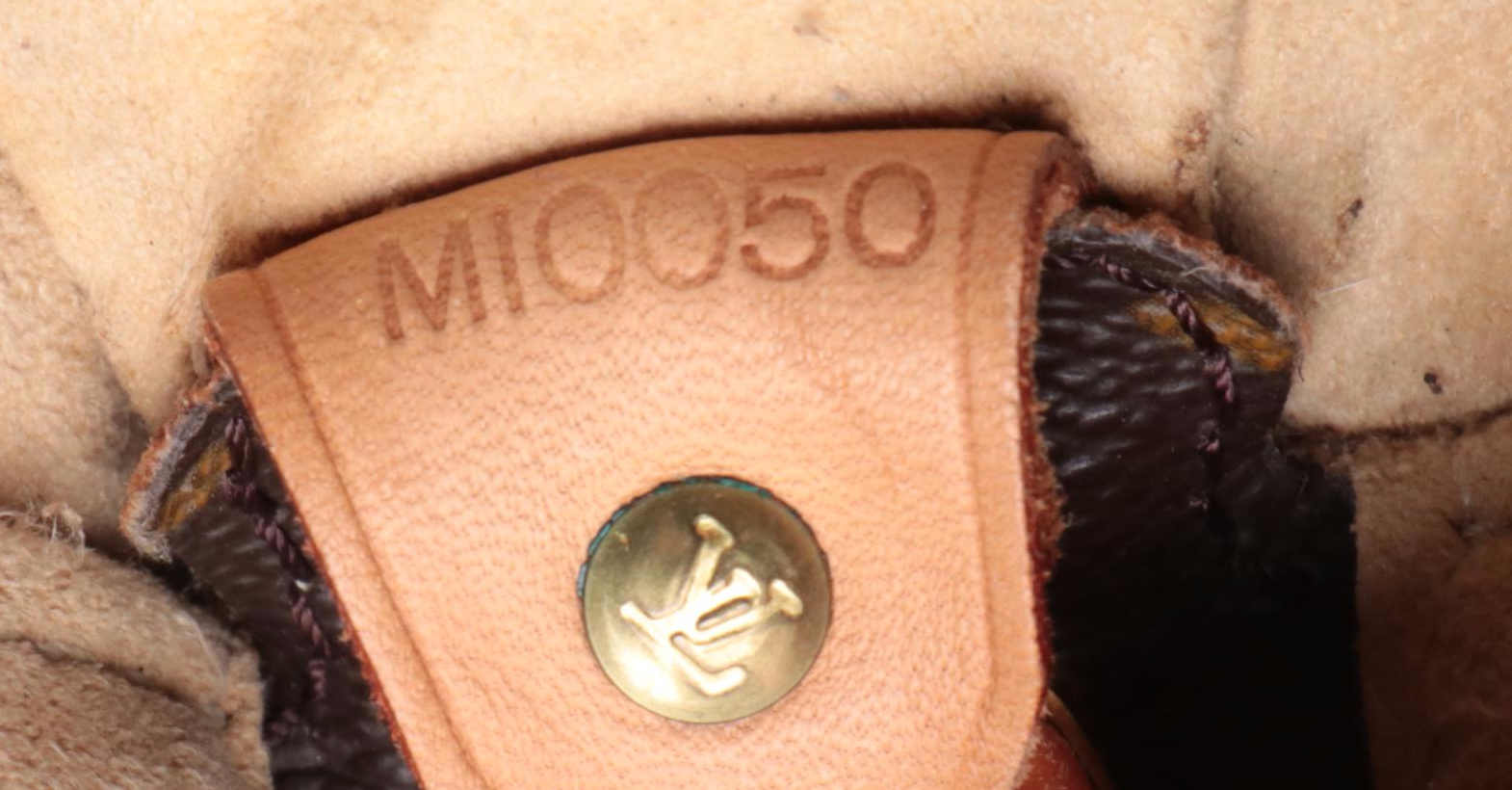 Louis Vuitton Looping GM Bag in Monogram Canvas and Vachetta Leather