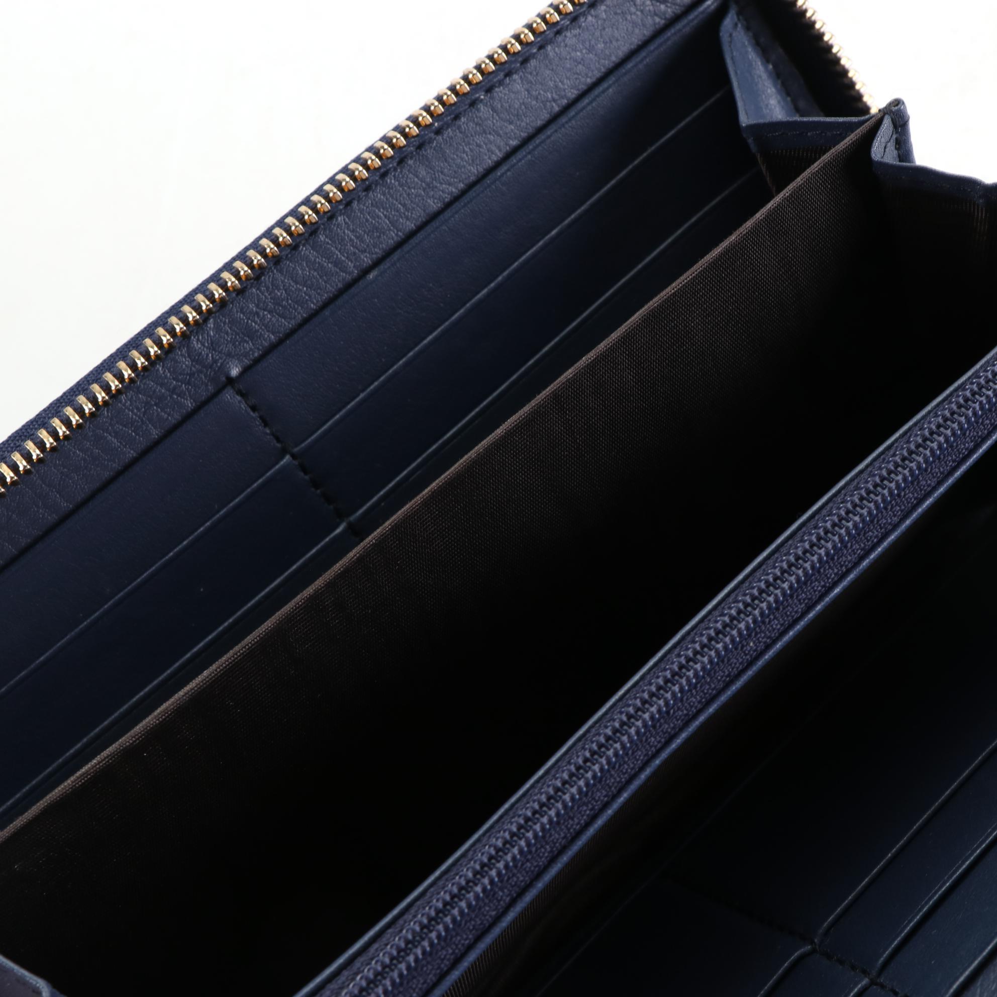 Gucci Soho Patent Leather Zip Wallet with Box