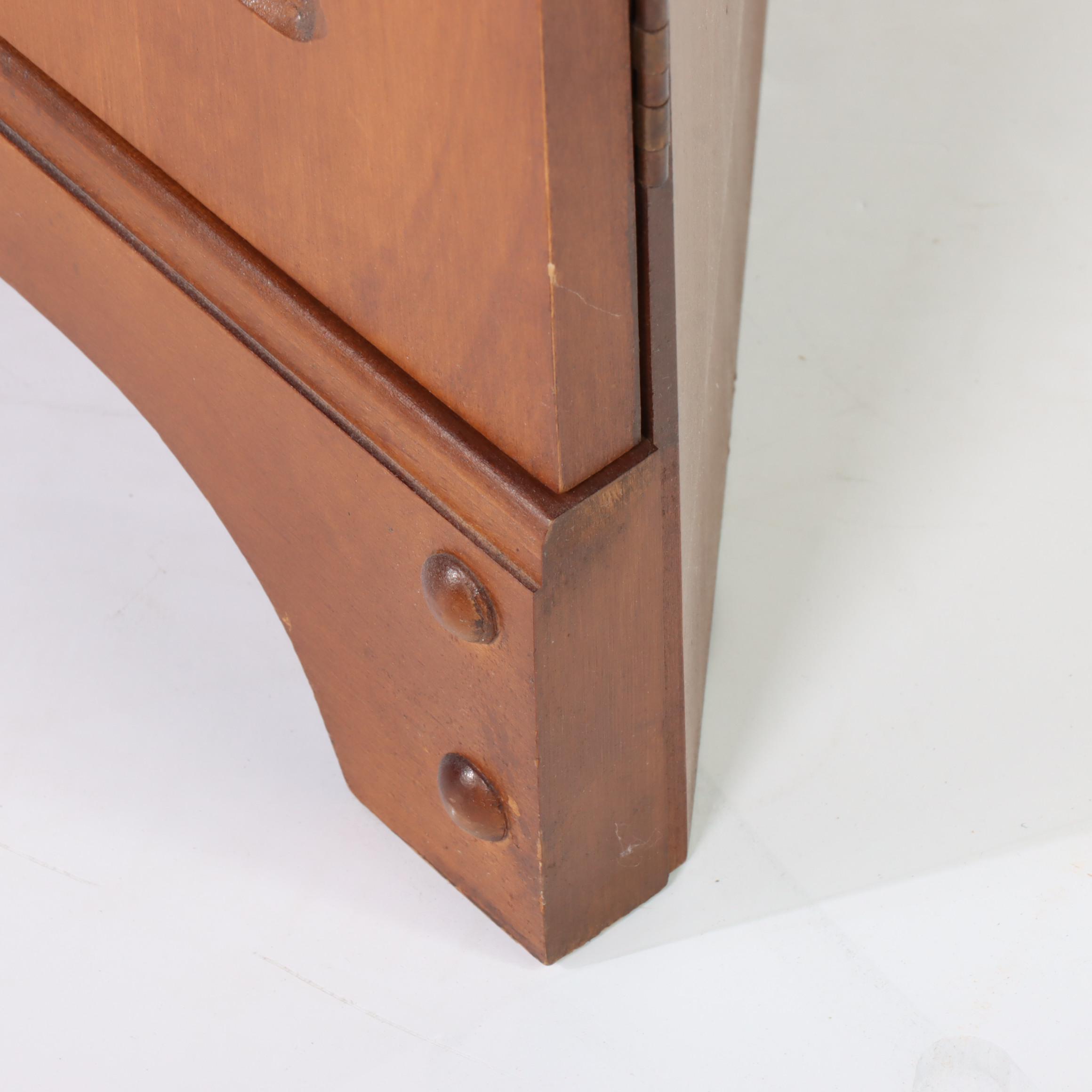 American Colonial Style Maple Corner Cabinet, Mid to Late 20th Century