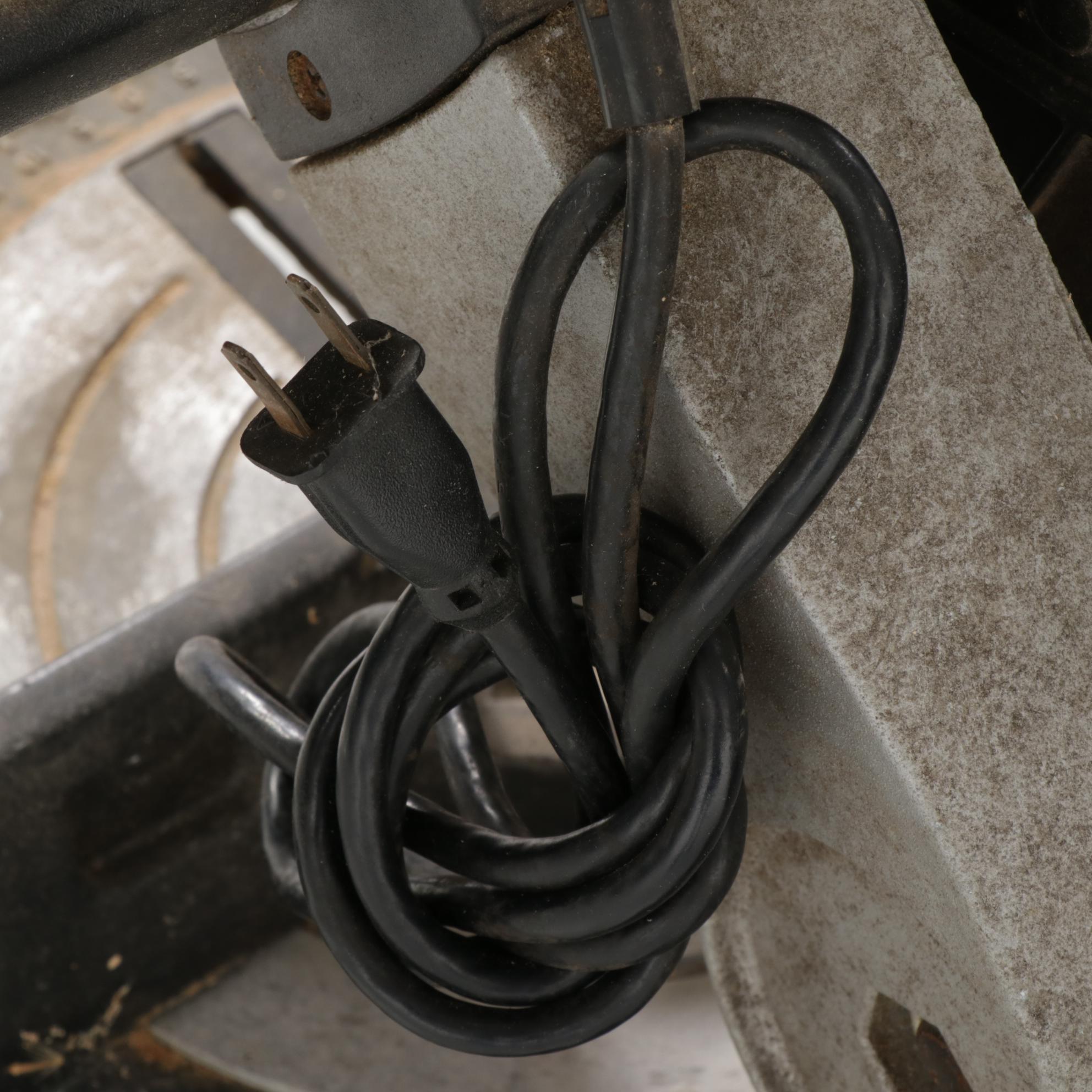 Black & Decker Electric Power Miter Saw