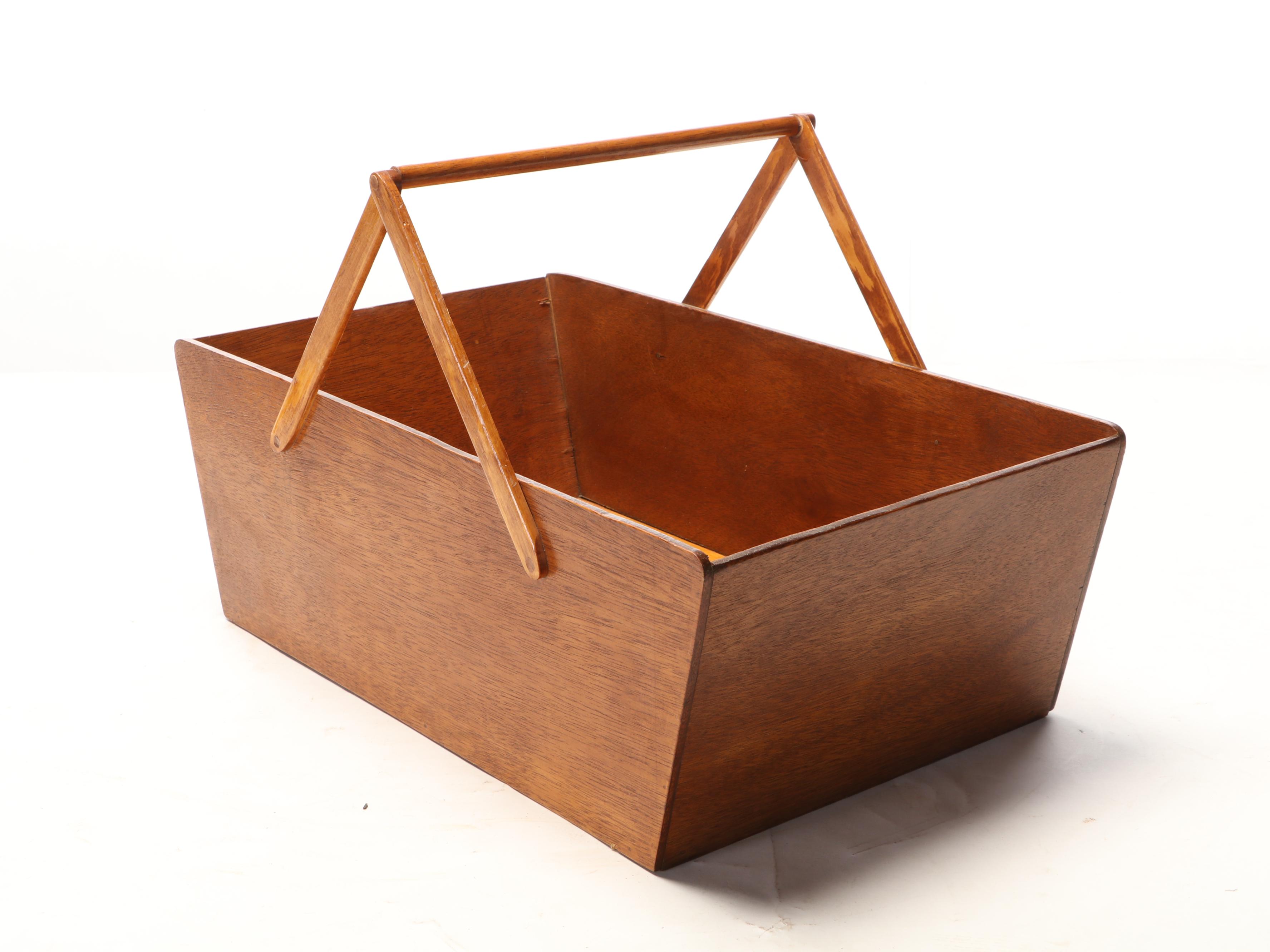 Hand-Carved Wooden Elephant Expanding Bookshelf, Wooden Decor and Basket