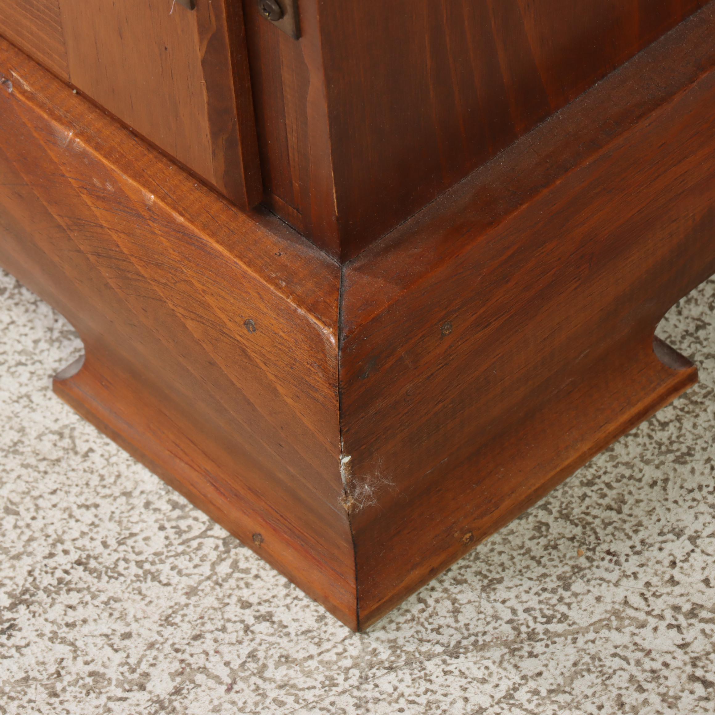 American Colonial Style Pine China Cabinet, Mid to Late 20th Century
