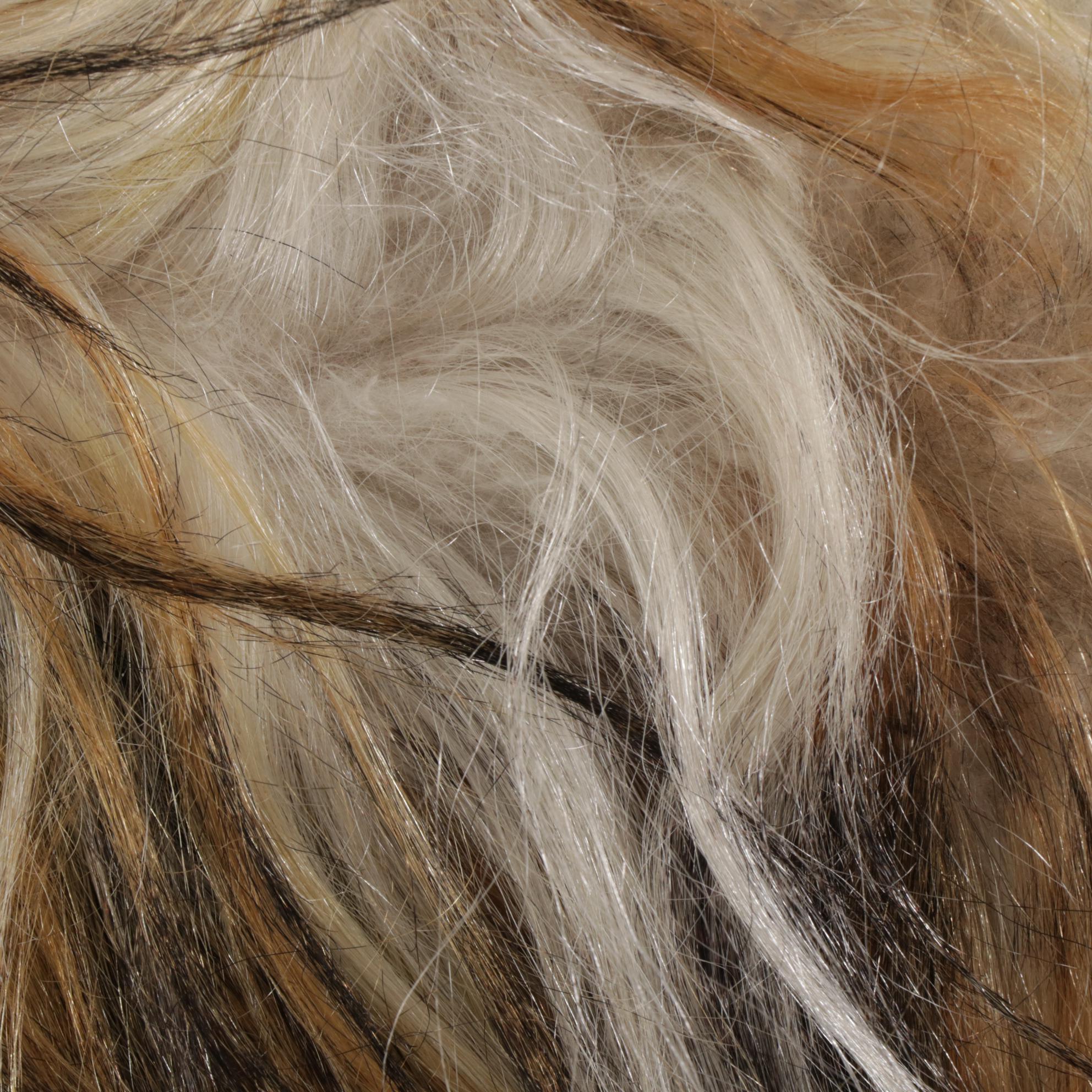 Chesterfield Lamb Cube Pouf