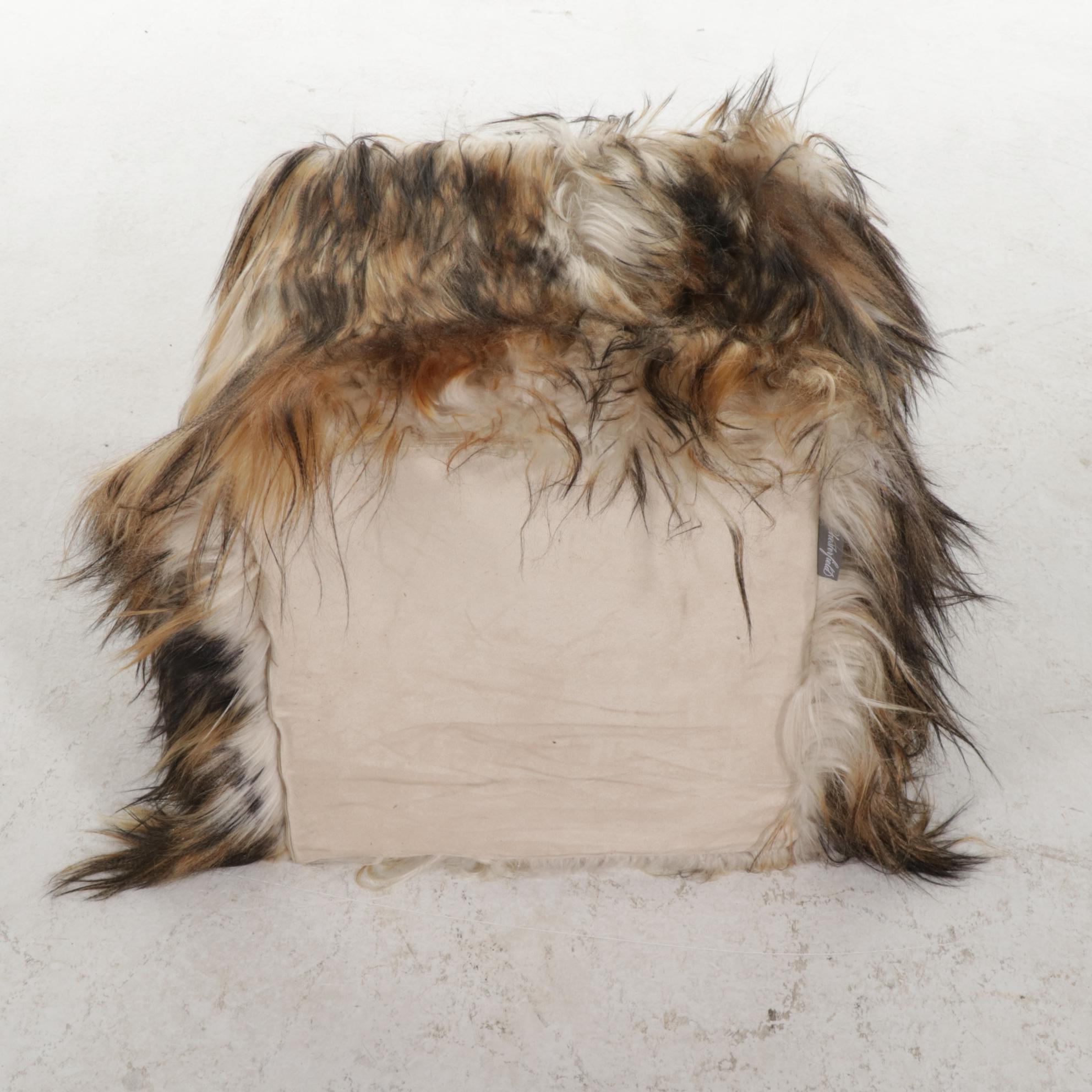 Chesterfield Lamb Cube Pouf