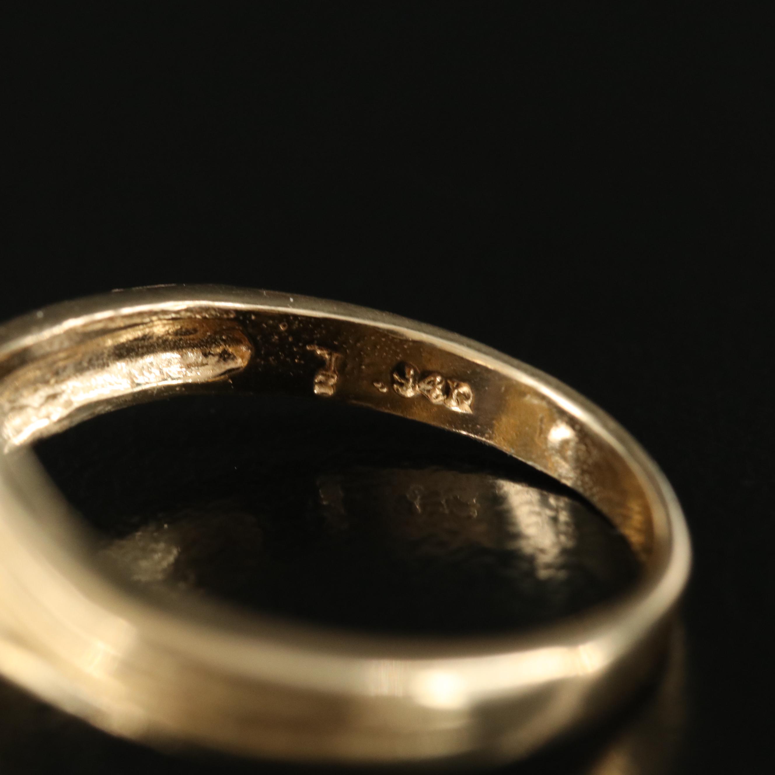 14K 5.75 CT Star Sapphire Ring