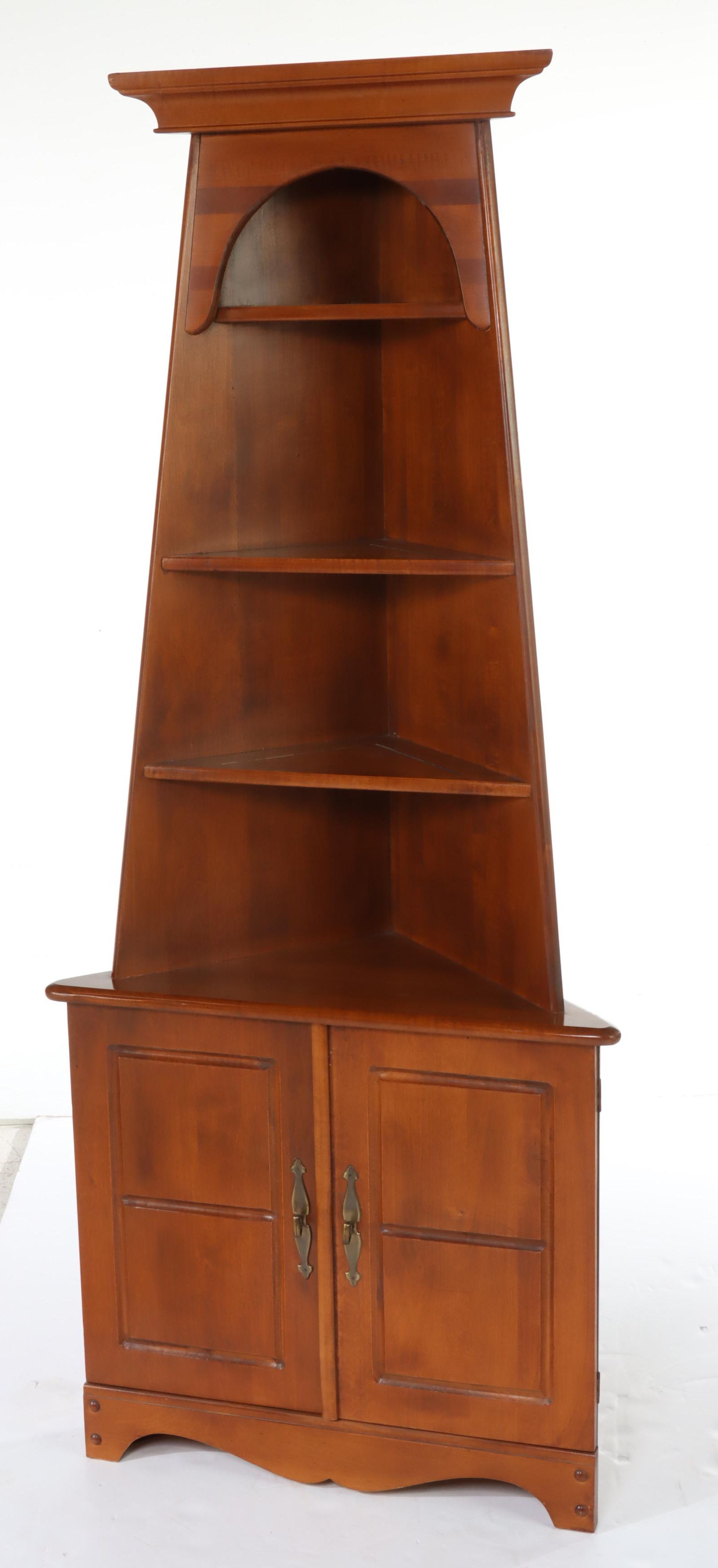 American Colonial Style Maple Corner Cabinet, Mid to Late 20th Century