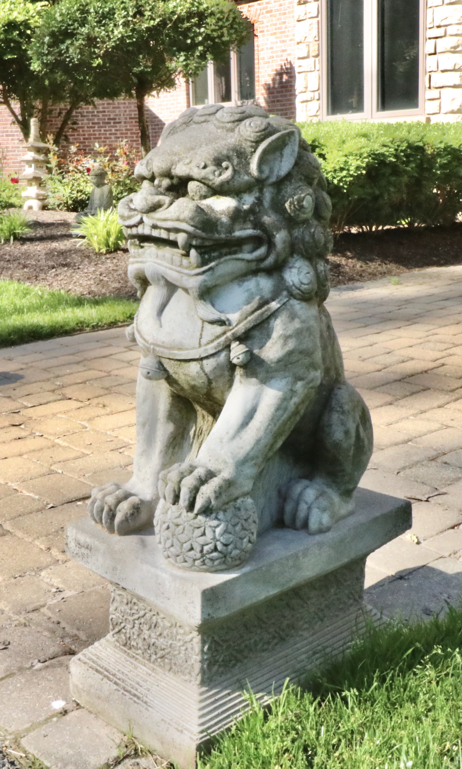 Concrete Shishi "石獅" Guardian Lion Statues