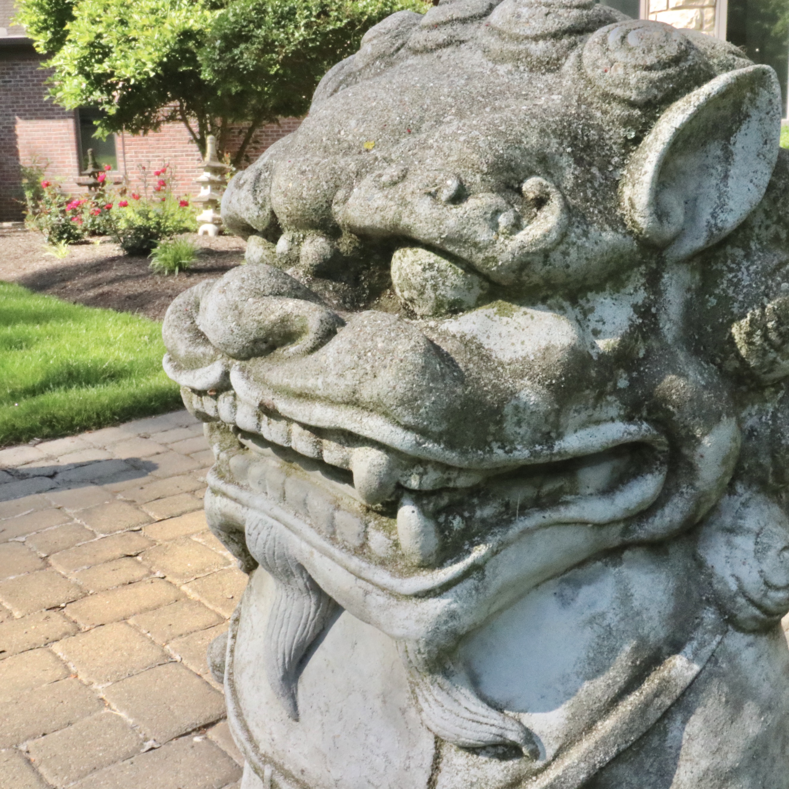 Concrete Shishi "石獅" Guardian Lion Statues