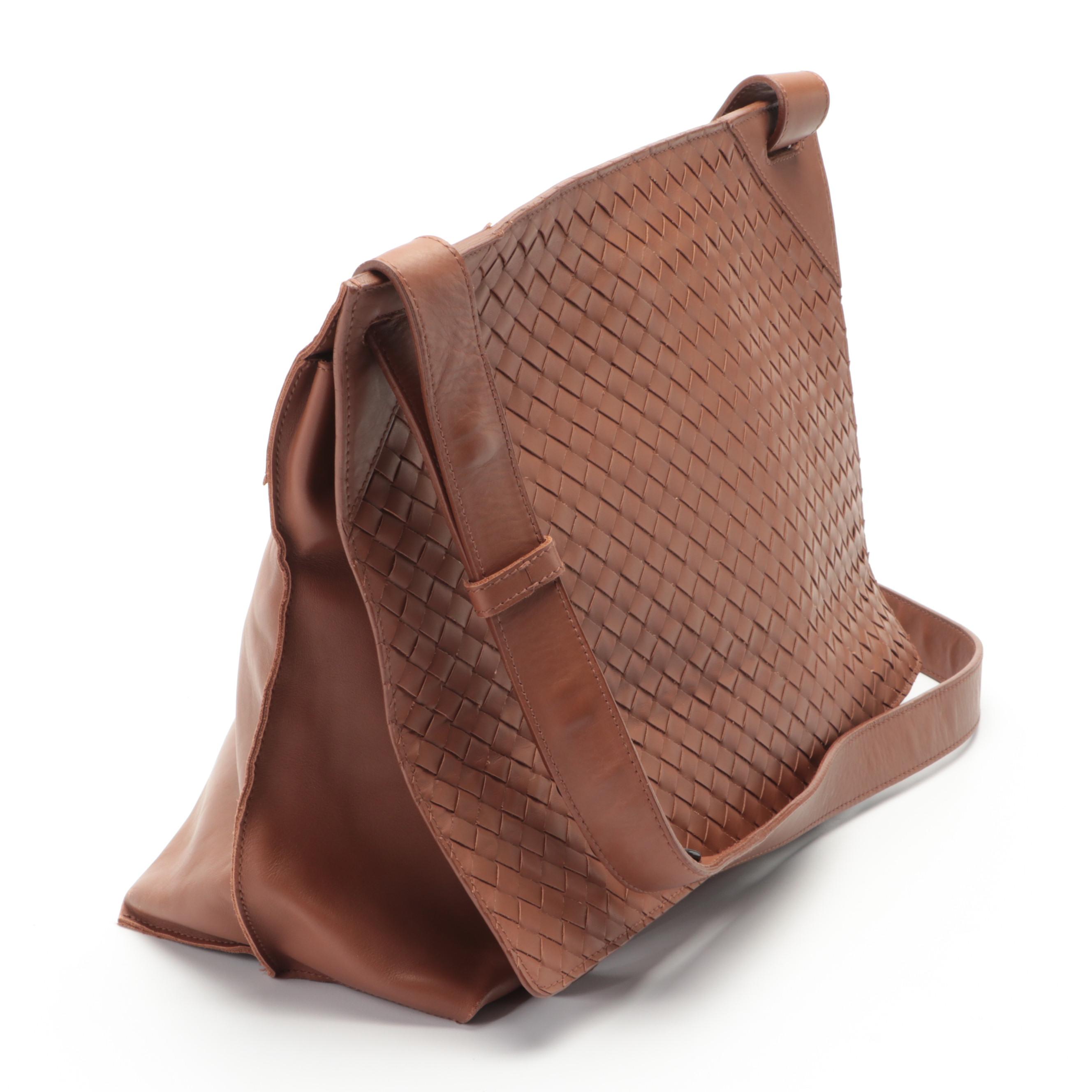 Bottega Veneta Large Messenger Flap Bag in Brown Intrecciato and Smooth Leather