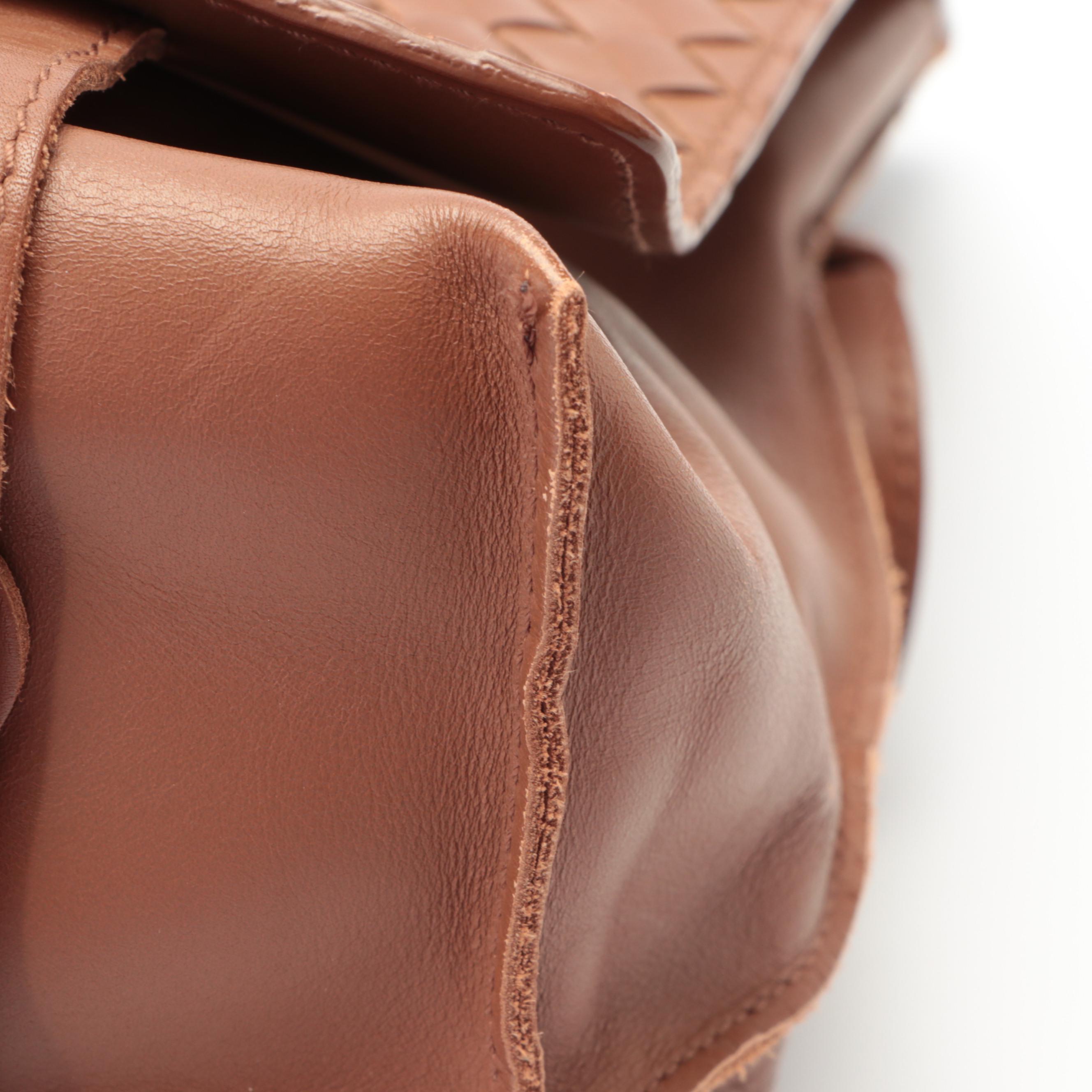 Bottega Veneta Large Messenger Flap Bag in Brown Intrecciato and Smooth Leather