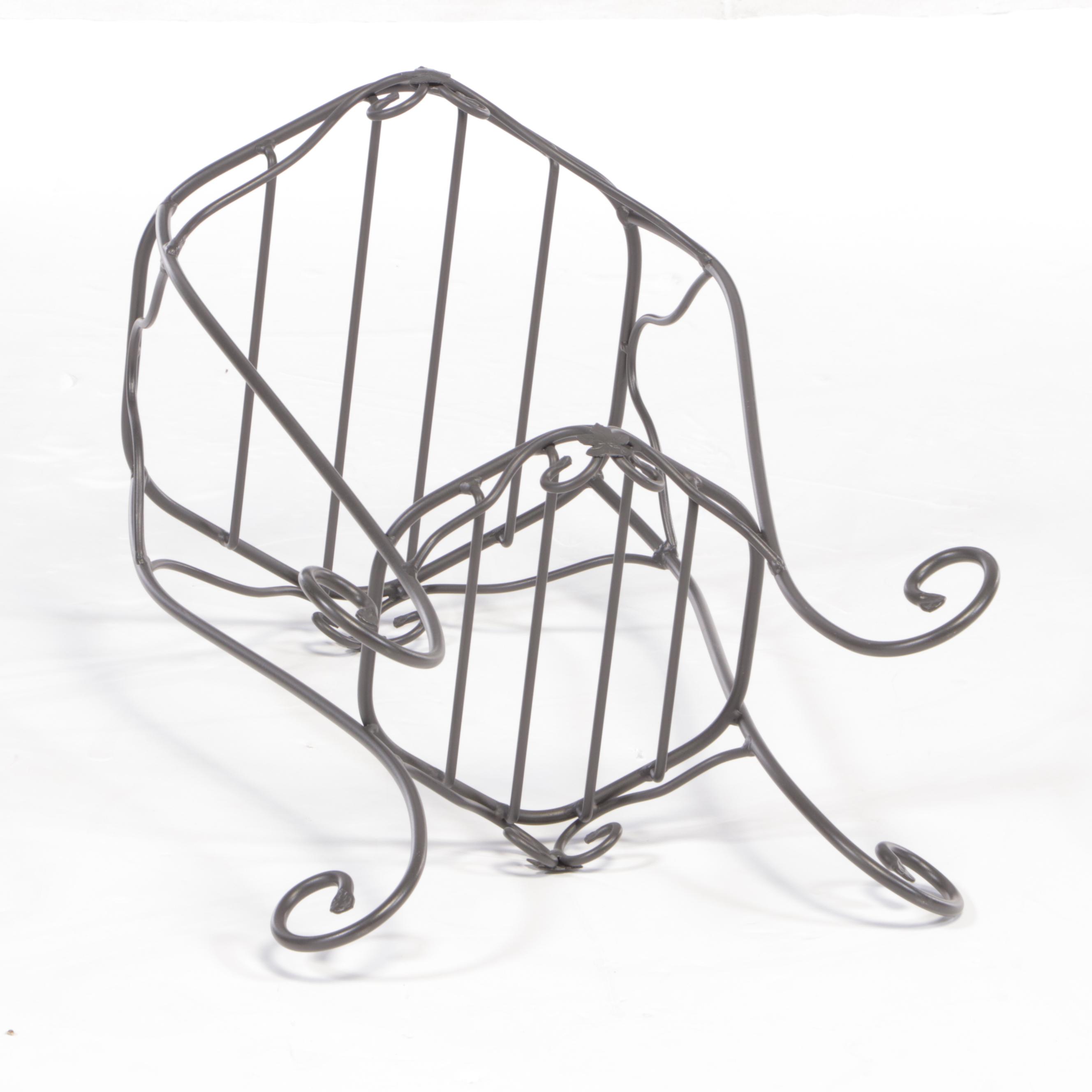 Three Longaberger Graduated Baskets Plus Wrought Iron Stand