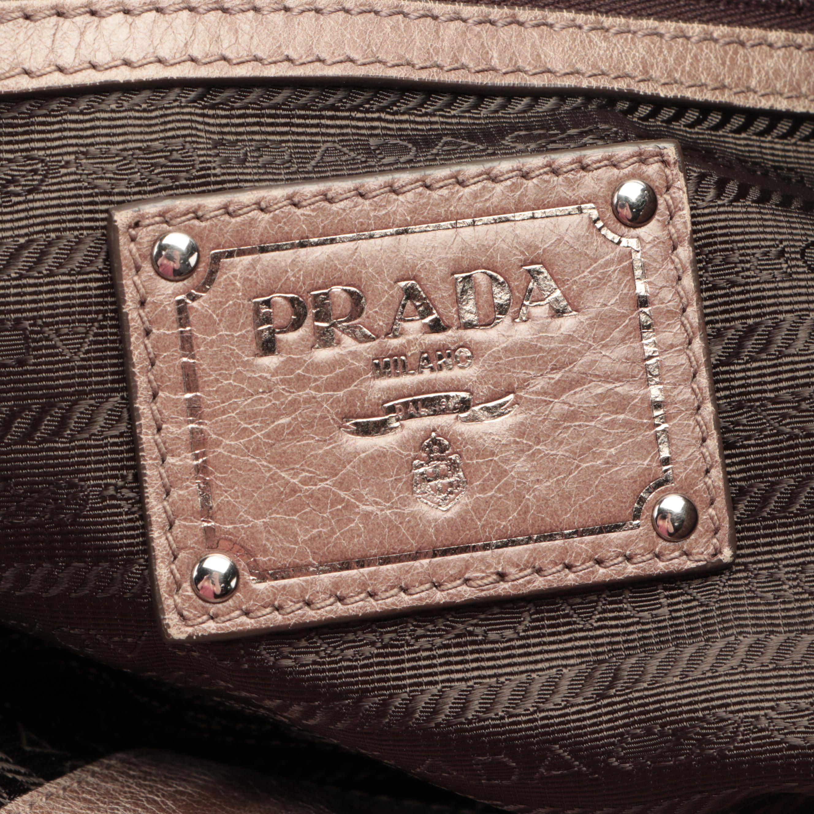 Prada Large Convertible Shopper Tote in Vitello Shine Leather