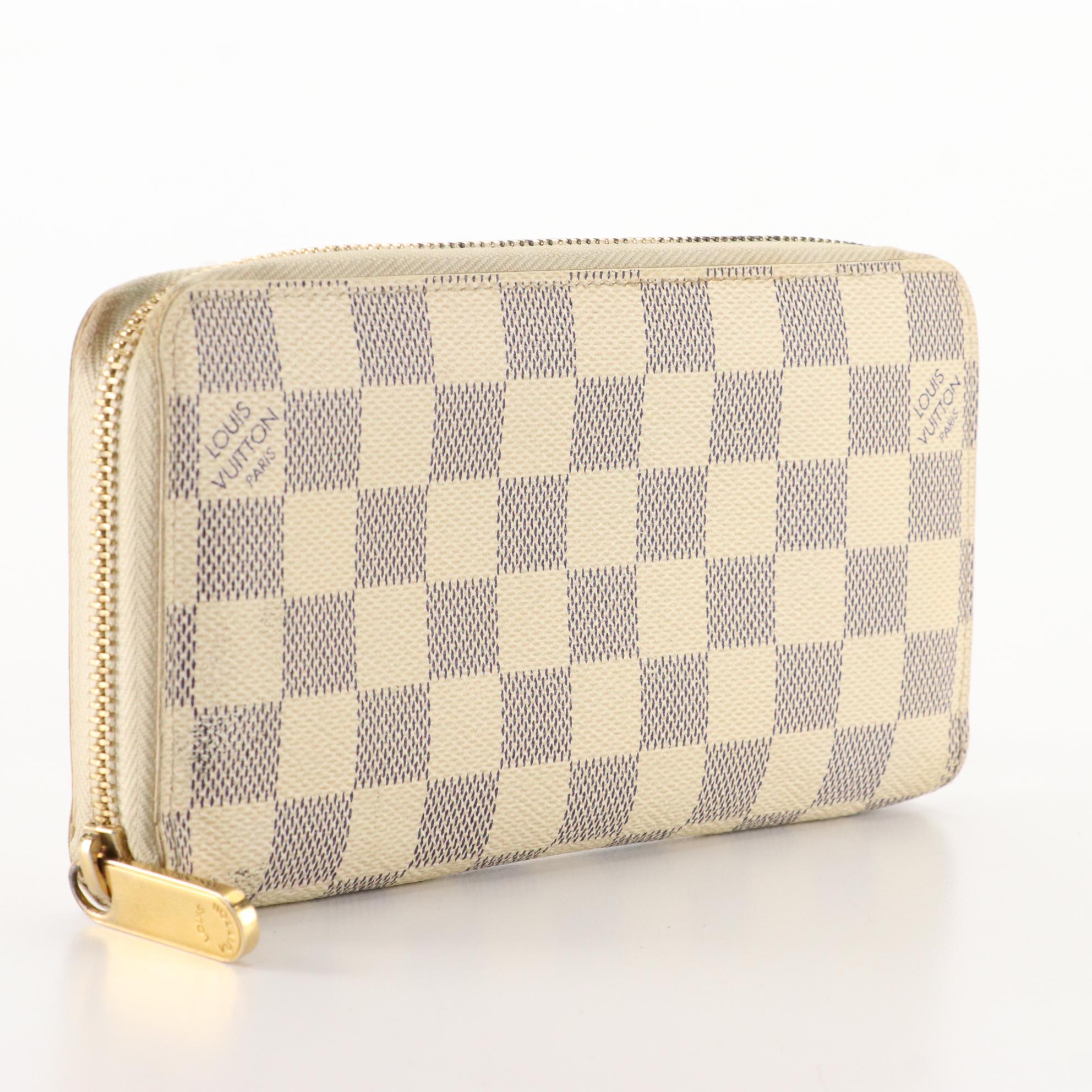 Louis Vuitton Zippy Wallet in Damier Azur Canvas