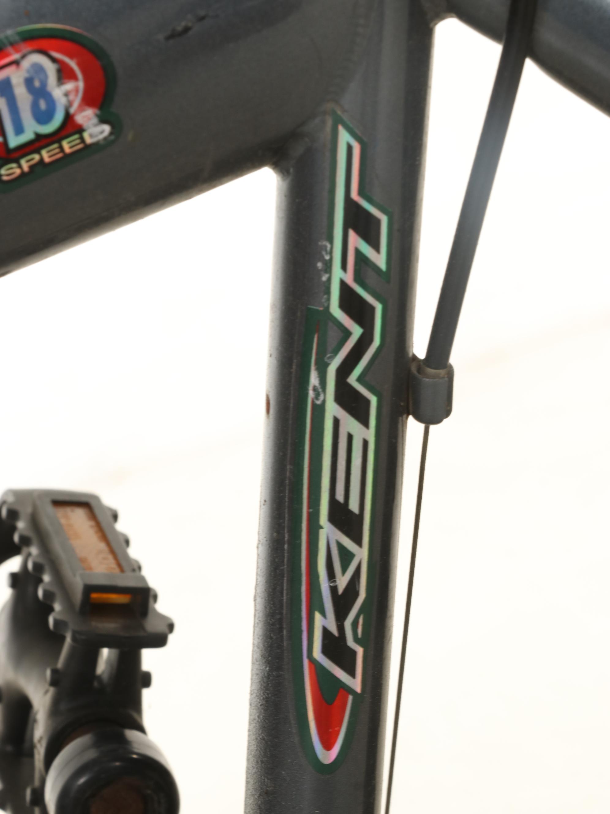 Kent 1800 On and Off Road Bicycle