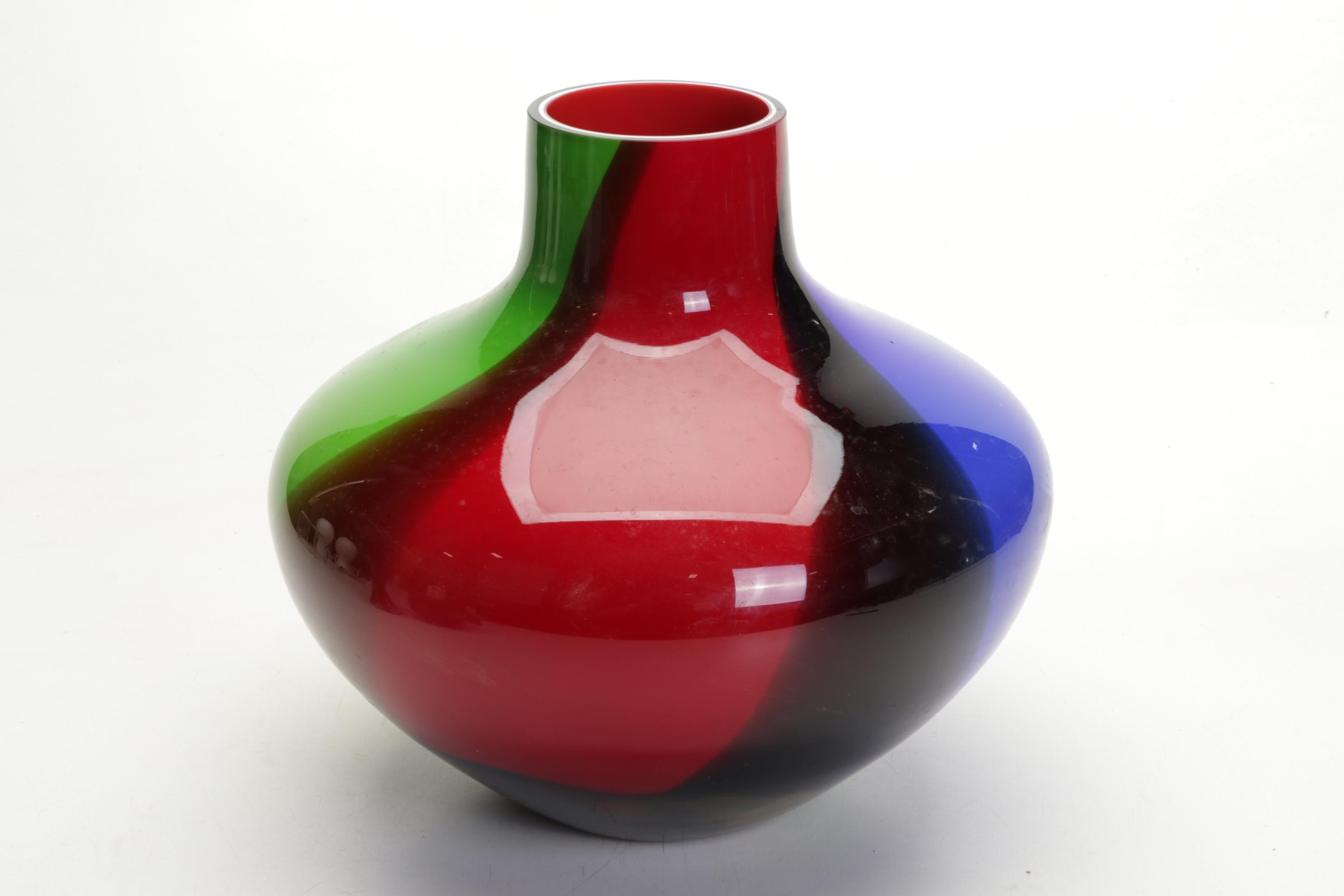 Makora with Threaded Art Glass and Other Glass Vases