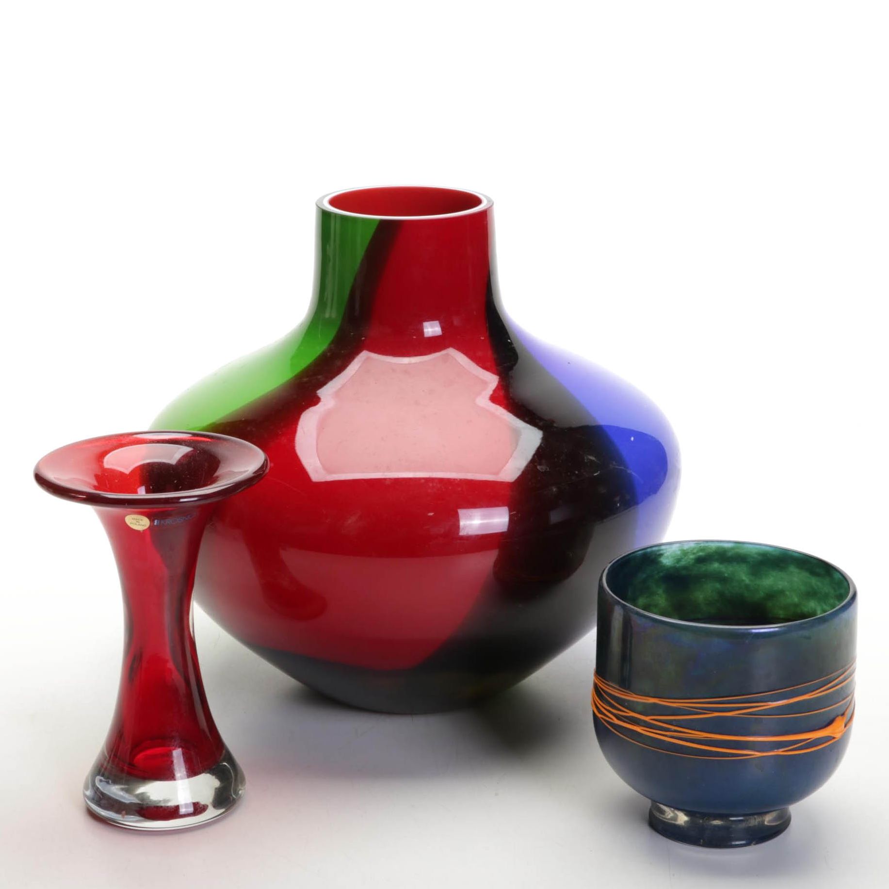 Makora with Threaded Art Glass and Other Glass Vases