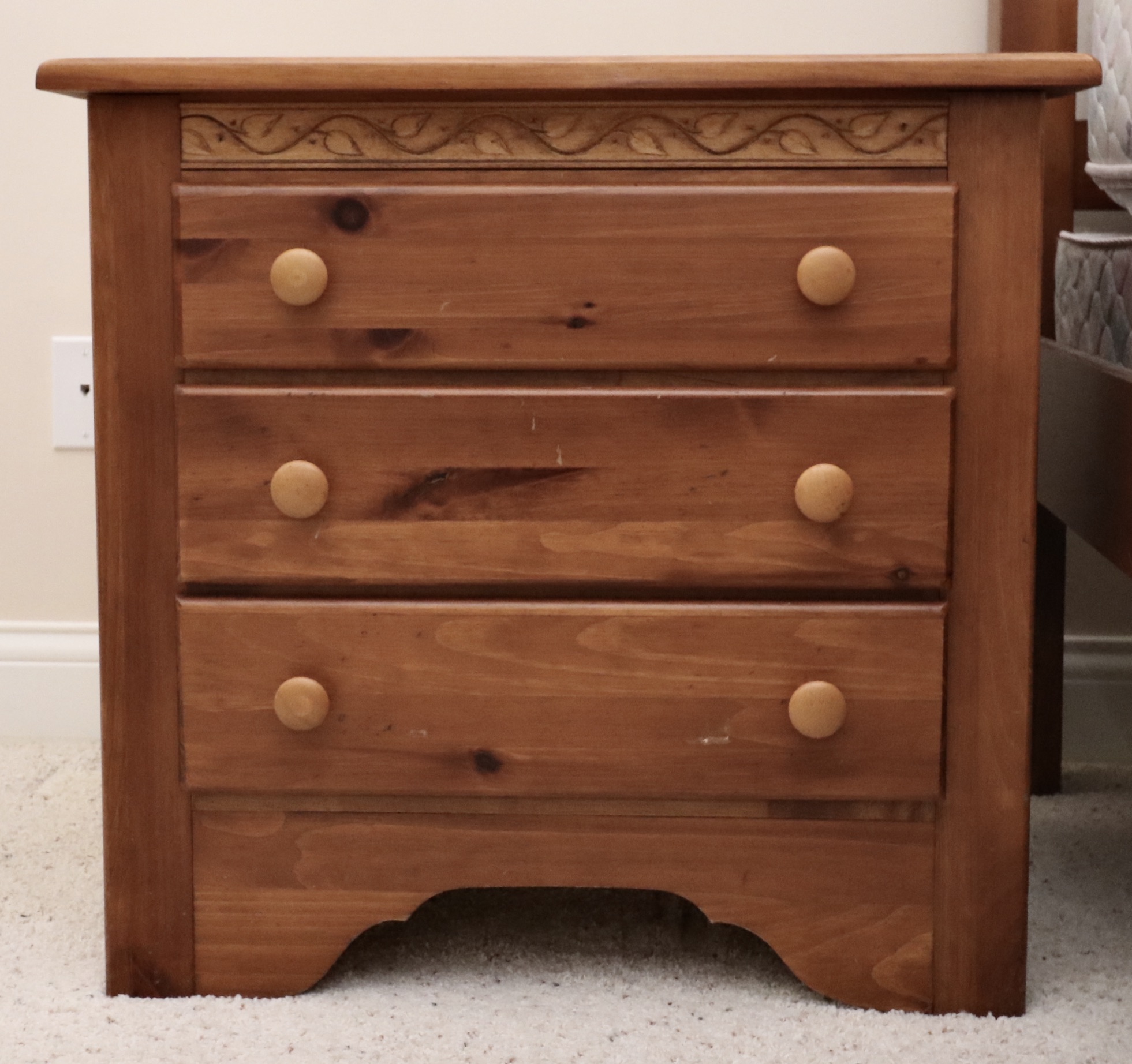 Kincaid Furniture "Shaker Ridge" Four Post Queen Bed Frame and Nightstands