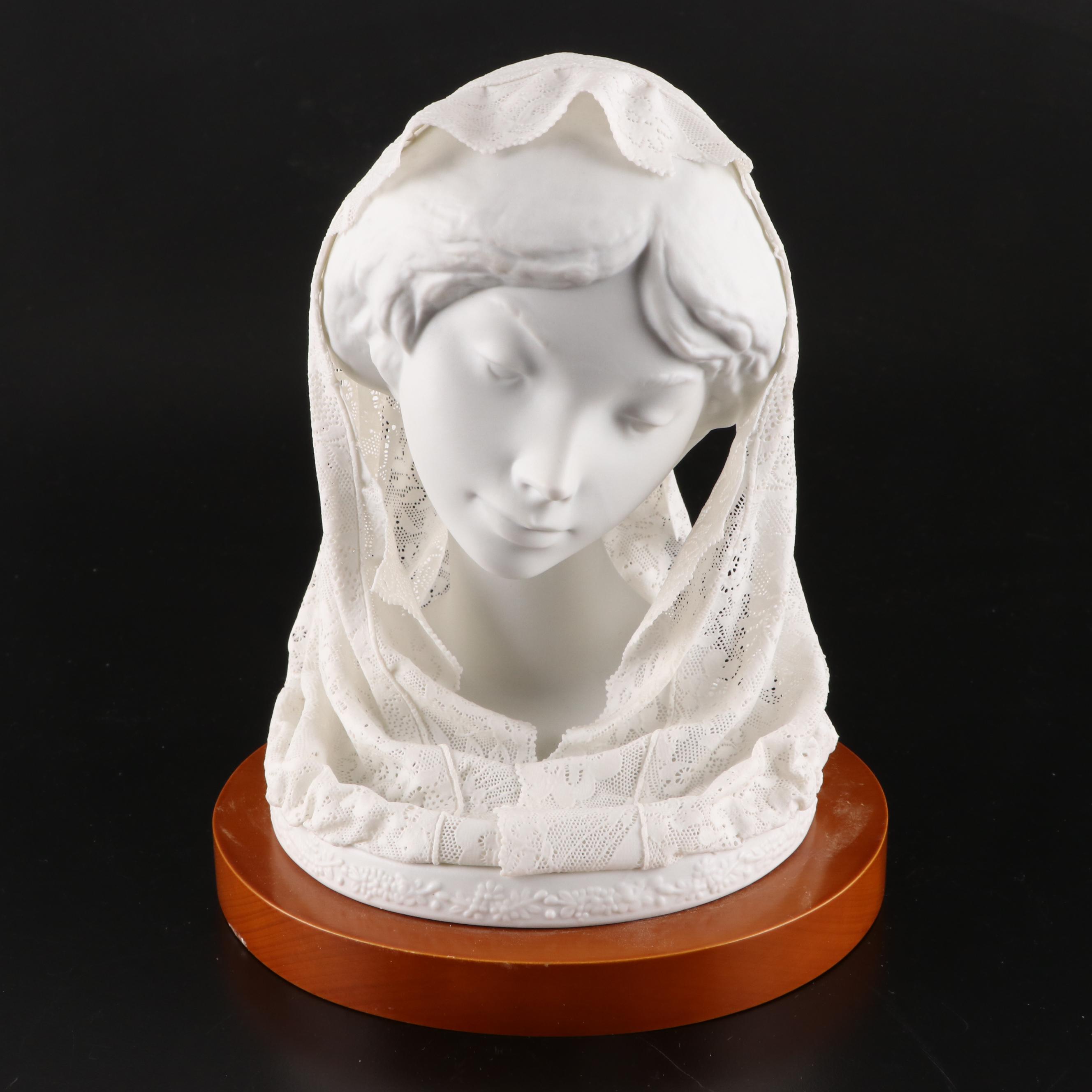 Lladró "Small Bust with Veil" Porcelain Lace Sculpture